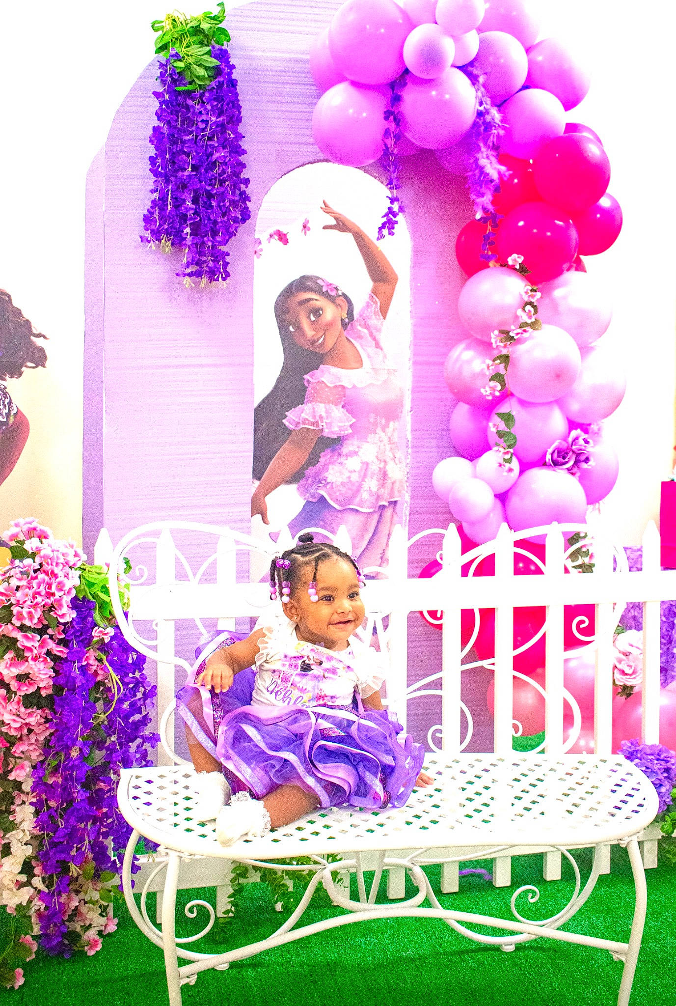 Déhlaní joined the competition — help win amazing prizes! arch, balloon, blue, decoration, event, floral_design, fun, grass, happy, joy, leisure, magenta, party_supply, person, petal, photograph, pink, plant, purple, toddler