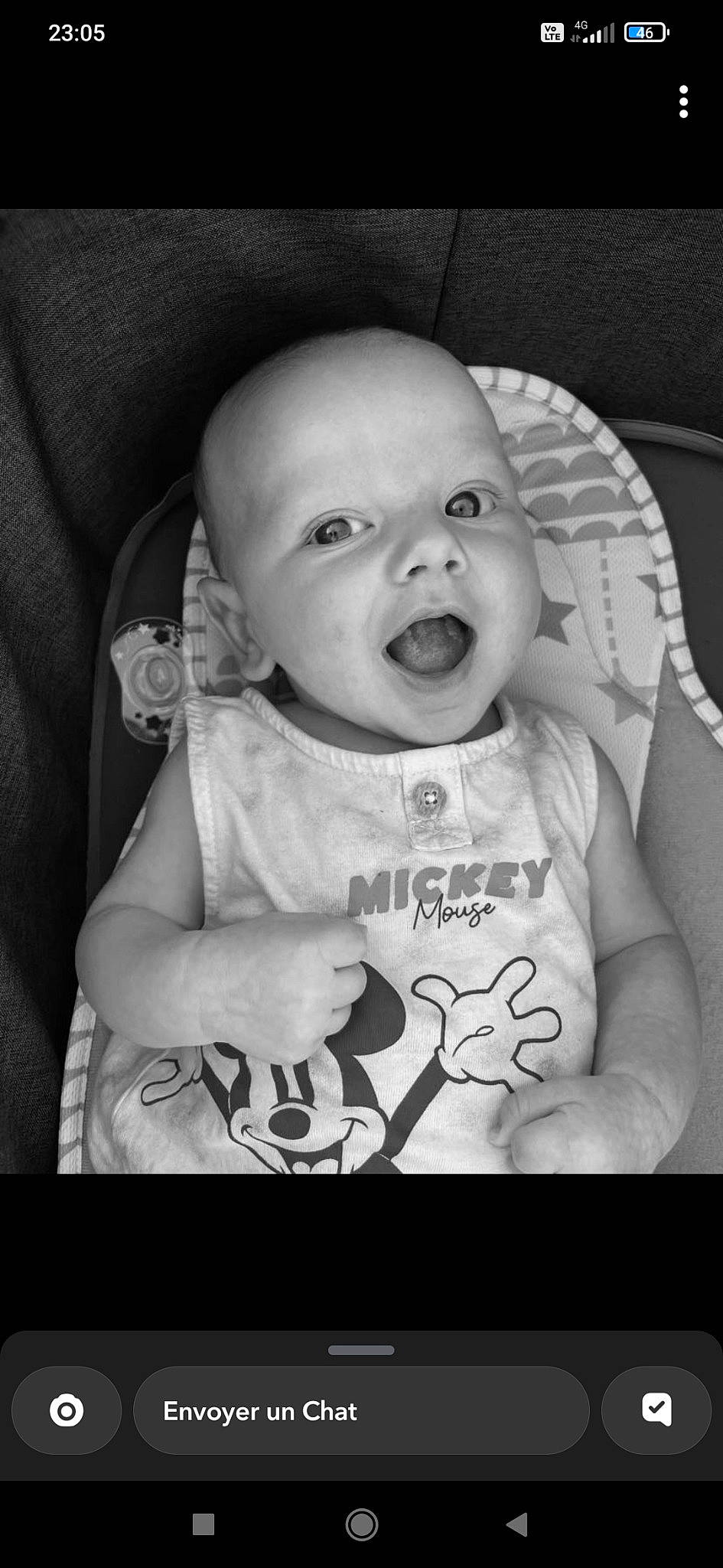 Mylan a rejoint le concours — aidez-le/la à gagner de superbes lots ! arm, baby_toddler_clothing, black_and_white, cheek, comfort, eye, eyebrow, face, flash_photography, happy, head, human_body, iris, lip, mouth, nose, person, skin, sleeve, smile