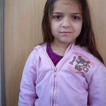 Katrine participe au concours pour gagner de l'argent avec cette photo :