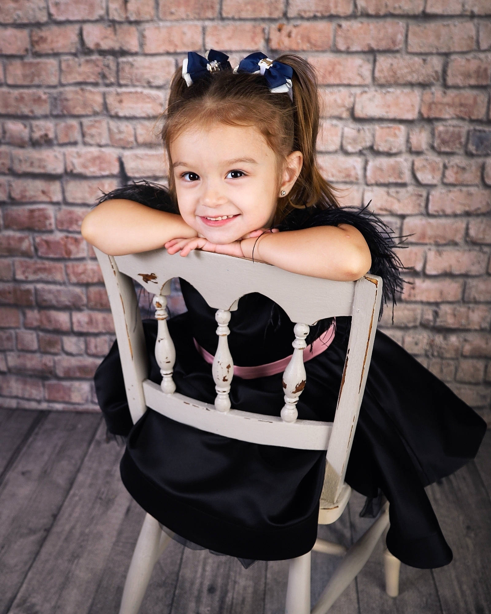 Sarah is registered to the contest to win money with this photo: baby_toddler_clothing, black, blond, brick, child, cool, eyelash, face, fashion_design, flash_photography, goggles, hair, happy, head, joy, pattern, person, sleeve, smile, style