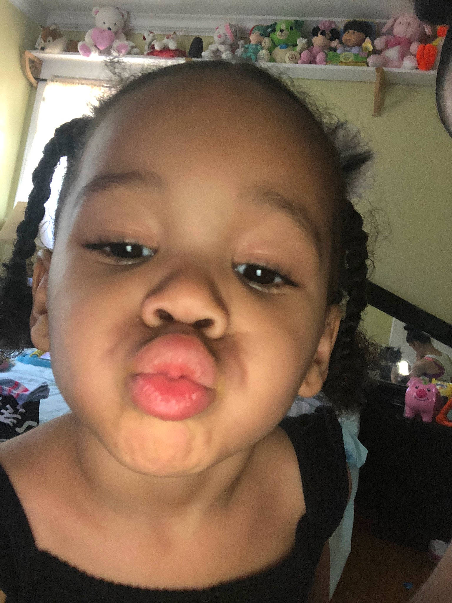 Aviana is registered to the contest to win money with this photo: cheek, child, chin, ear, eye, eyebrow, eyelash, face, forehead, hair, head, jaw, lip, mouth, neck, nose, person, pink, selfie, skin