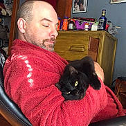 Shadow is registered to the contest to win money with this photo: