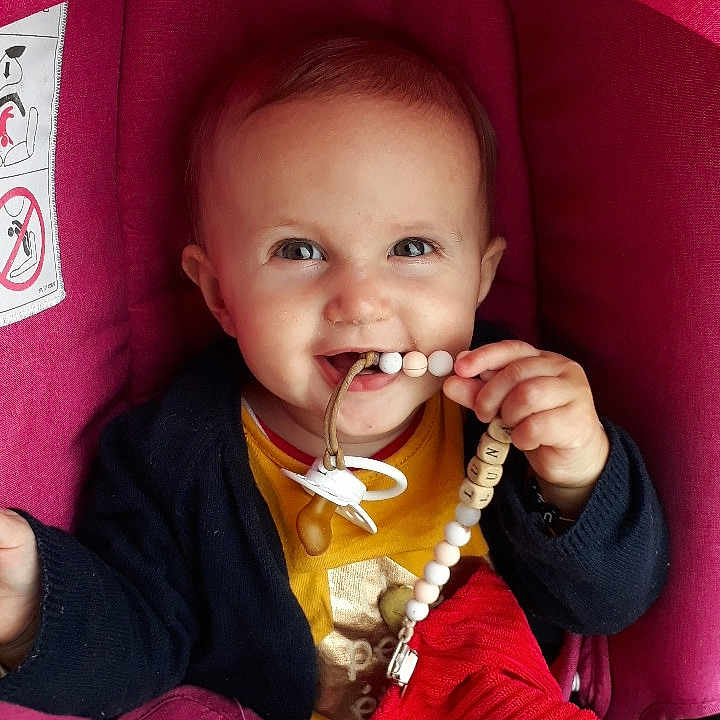 Luna participe au concours pour gagner de l'argent avec cette photo : cheek, child, eye, fun, girl, happiness, infant, laughter, lip, mouth, nose, person, pink, product, red, skin, smile, toddler