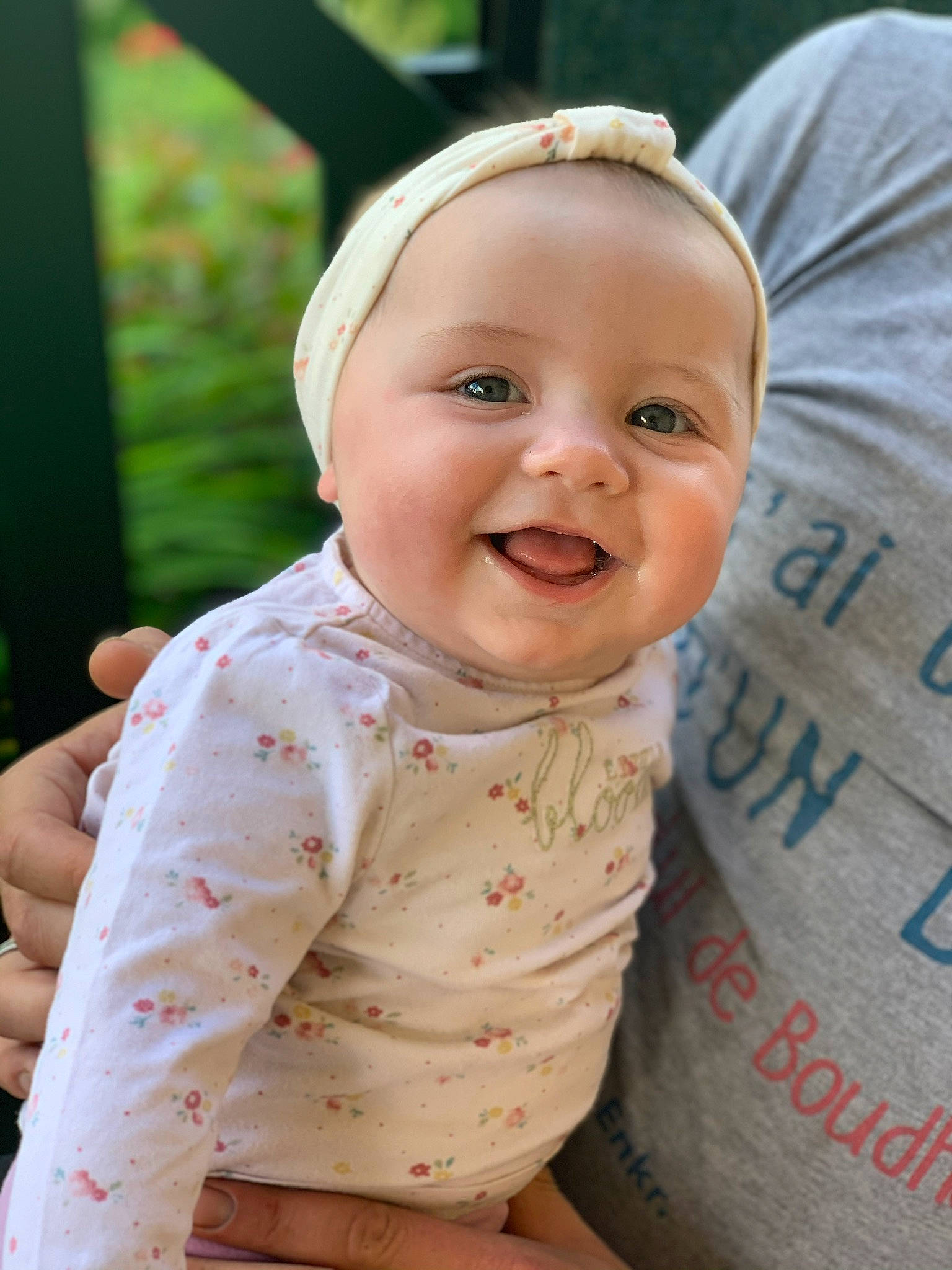 Peyton participe au concours pour gagner de l'argent avec cette photo : baby, baby_laughing, baby_toddler_clothing, cheek, child, child_model, face, facial_expression, happy, headgear, joy, lip, person, photography, portrait_photography, skin, smile, toddler