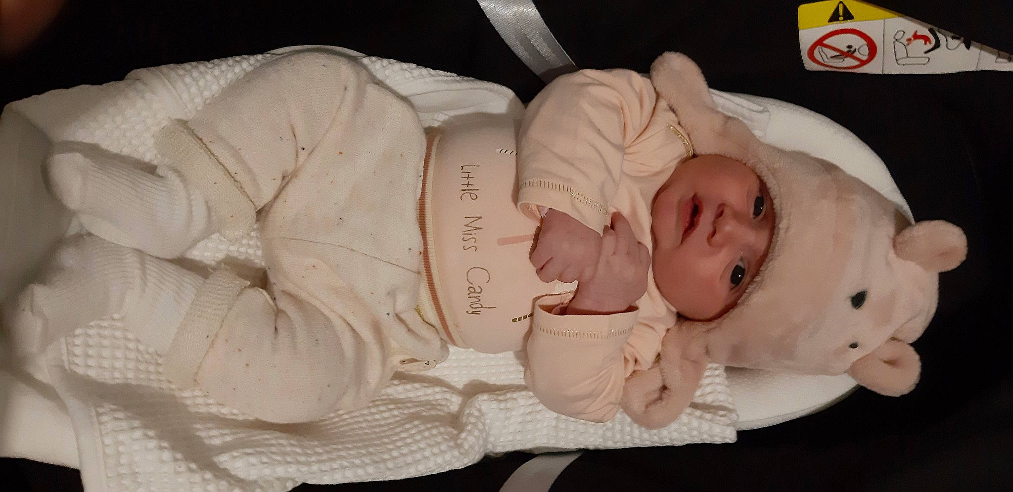 Klea a rejoint le concours — aidez-le/la à gagner de superbes lots ! baby, baby_products, baby_toddler_clothing, bonnet, cheek, child, headwear, person, product