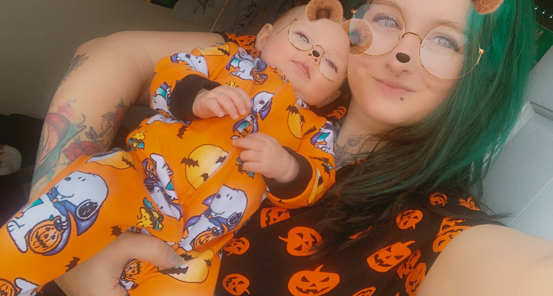 Aurora is registered to the contest to win money with this photo: cheek, chest, child, elbow, eye, eyewear, fun, hair, hairstyle, happy, head, iris, mouth, nose, orange, people, person, skin, t_shirt, thigh