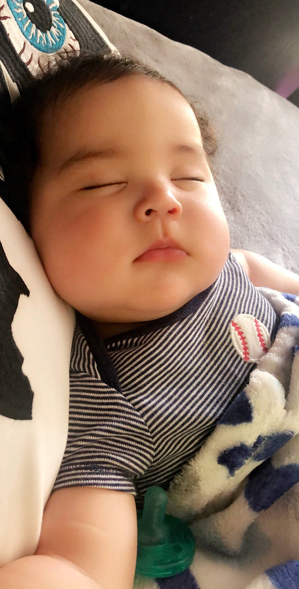 Enrique is registered to the contest to win money with this photo: baby, beauty, cheek, child, face, head, lip, nap, nose, person, skin, sleep, toddler