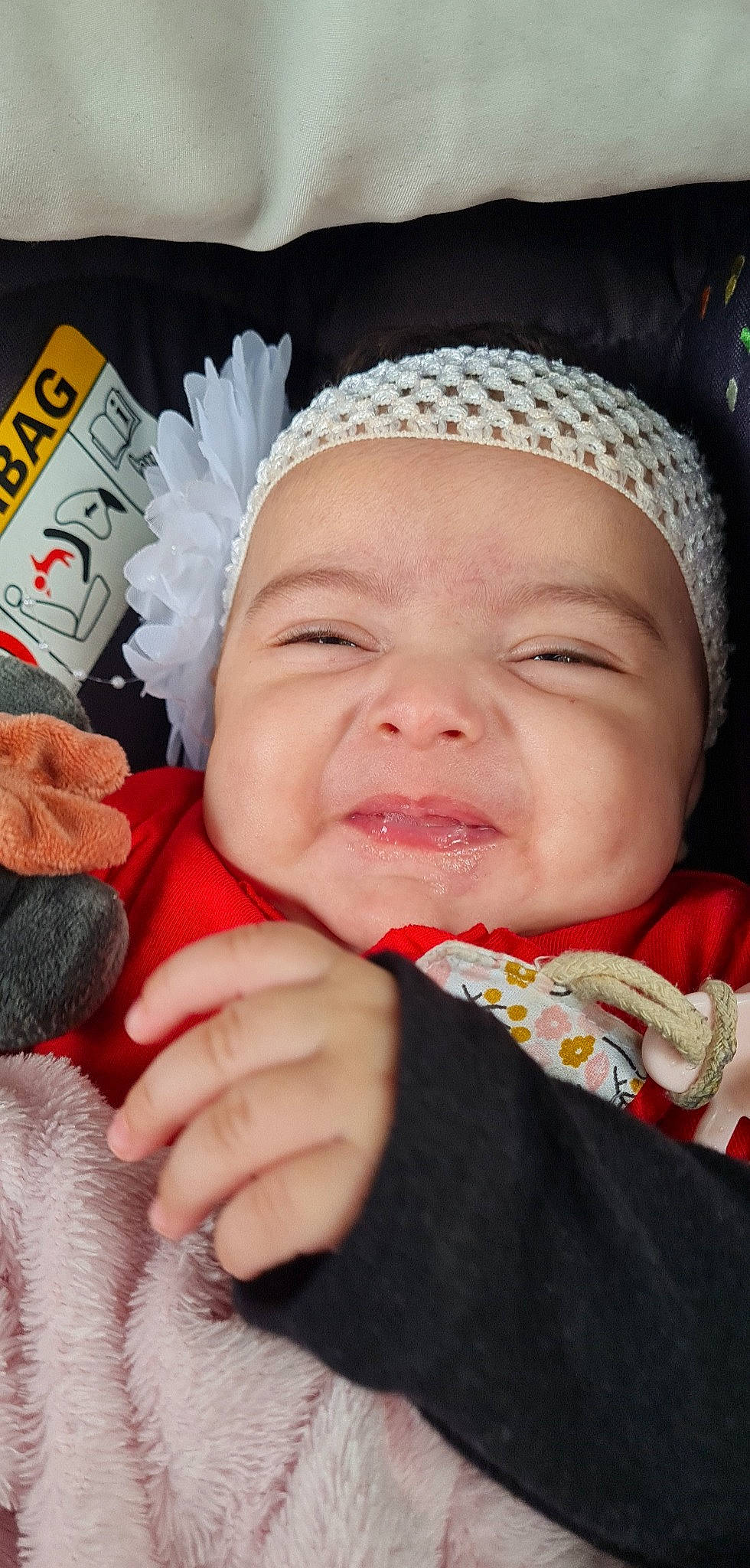 Jennah participe au concours pour gagner de l'argent avec cette photo : baby, cap, cheek, chin, eye, eyebrow, face, gesture, happy, head, headgear, headwear, human_body, iris, lip, mouth, nose, outerwear, person, skin