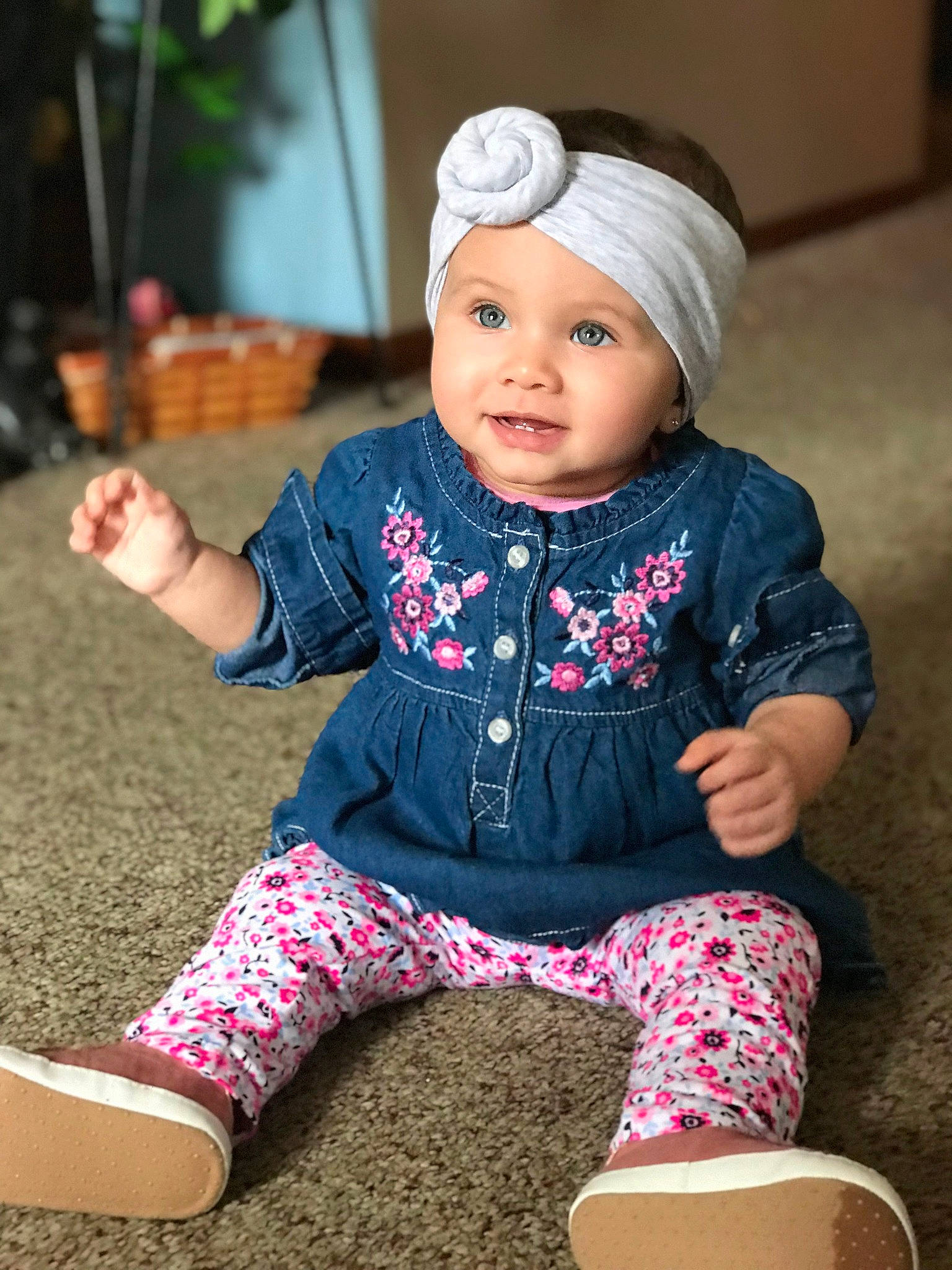 Alisa is registered to the contest to win money with this photo: baby, baby_toddler_clothing, beanie, cheek, child, child_model, headgear, person, pink, play, sitting, skin, sleeve, toddler