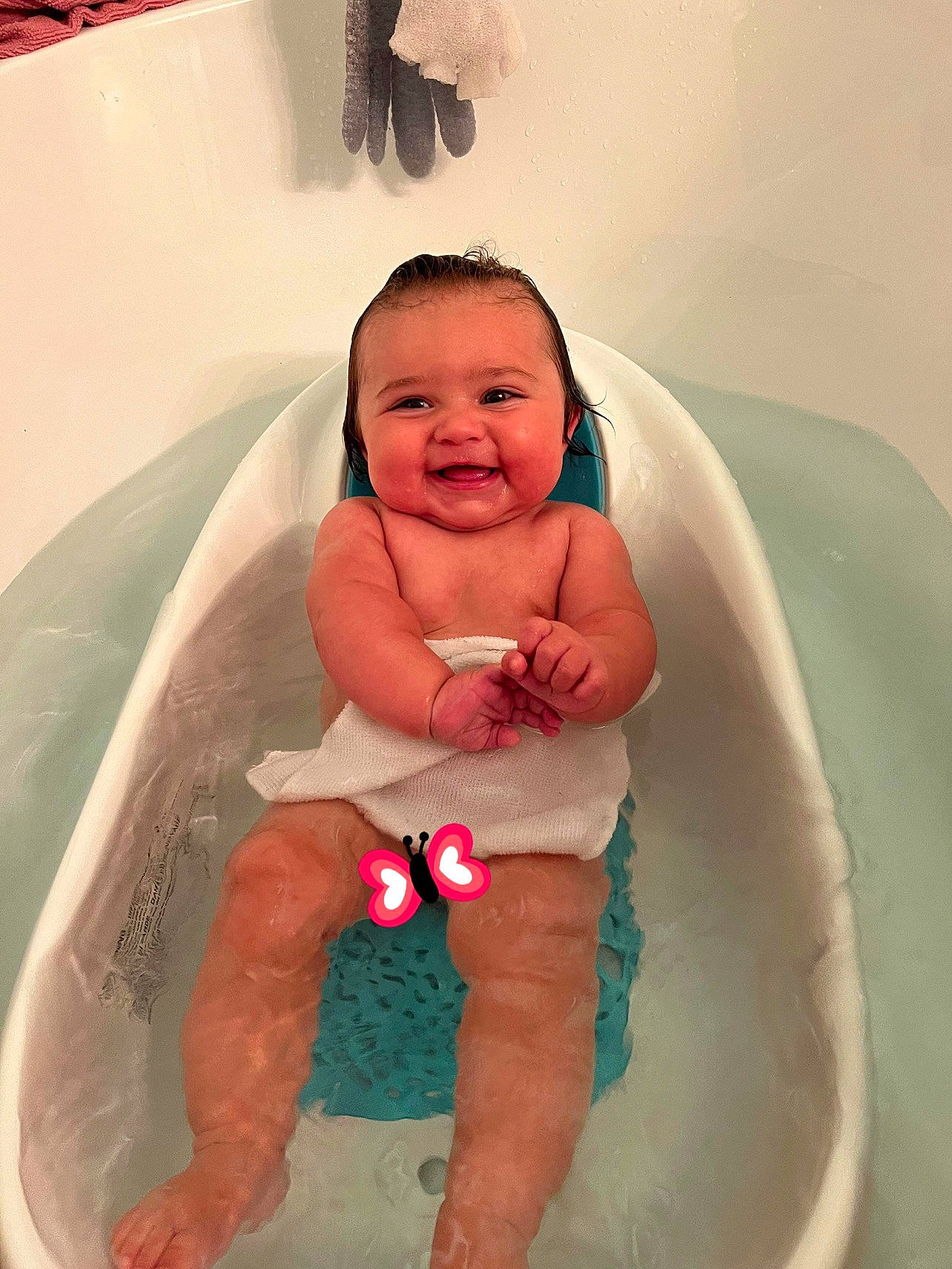 Marley Jean joined the competition — help win amazing prizes! baby, baby_bathing, baby_products, baby_toddler_clothing, bathing, bathtub, child, comfort, fun, hairstyle, happy, joy, leisure, person, pink, product, skin, smile, stomach, thigh