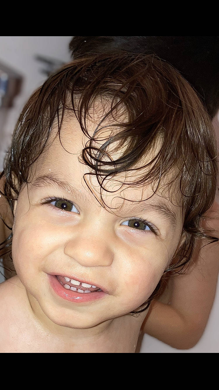 Aidryan is registered to the contest to win money with this photo: cheek, chin, ear, eye, eyebrow, eyelash, face, facial_expression, flash_photography, forehead, happy, human_body, jaw, joy, lip, mouth, neck, nose, person, skin