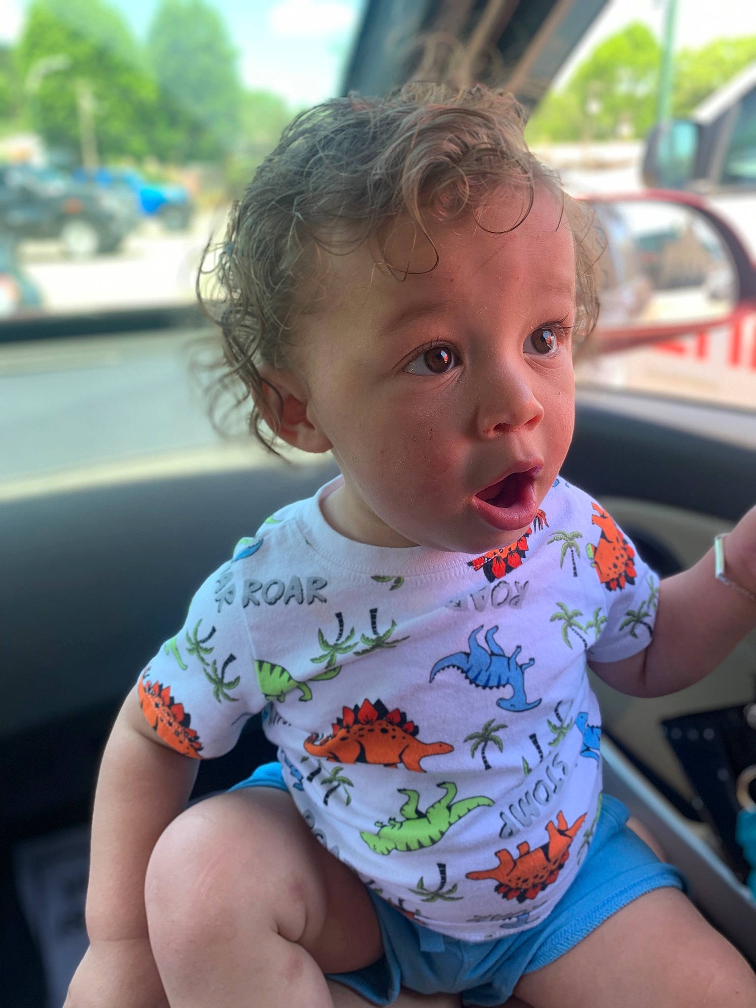Khyree is registered to the contest to win money with this photo: baby_toddler_clothing, cheek, chin, cool, eye, face, facial_expression, hairstyle, happy, leisure, light, lip, mouth, nose, organ, person, photograph, skin, sleeve, surprise