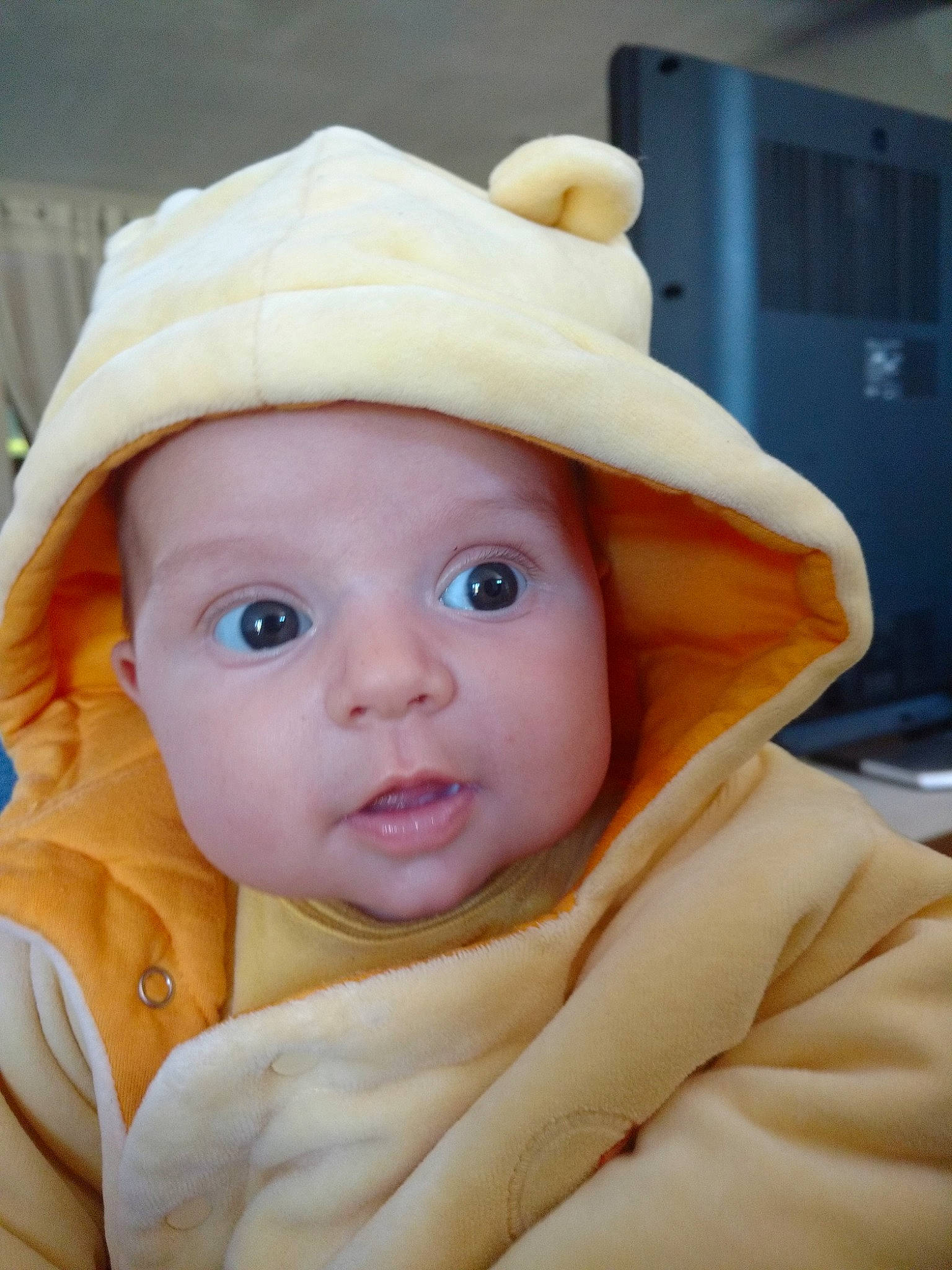Romane participe au concours pour gagner de l'argent avec cette photo : cheek, child, face, head, headgear, headwear, infant, person, skin, toddler