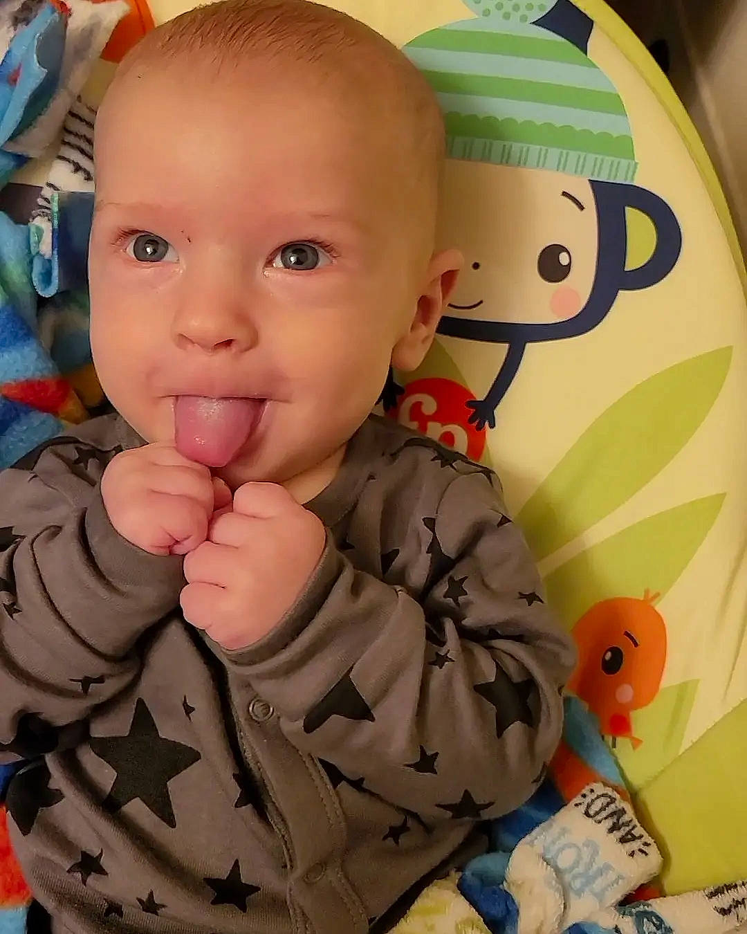 Deklan is registered to the contest to win money with this photo: baby, baby_toddler_clothing, beauty, cheek, child, eye, facial_expression, finger, gesture, hairstyle, mouth, nose, organ, people, person, photograph, product, skin, sleeve, thumb