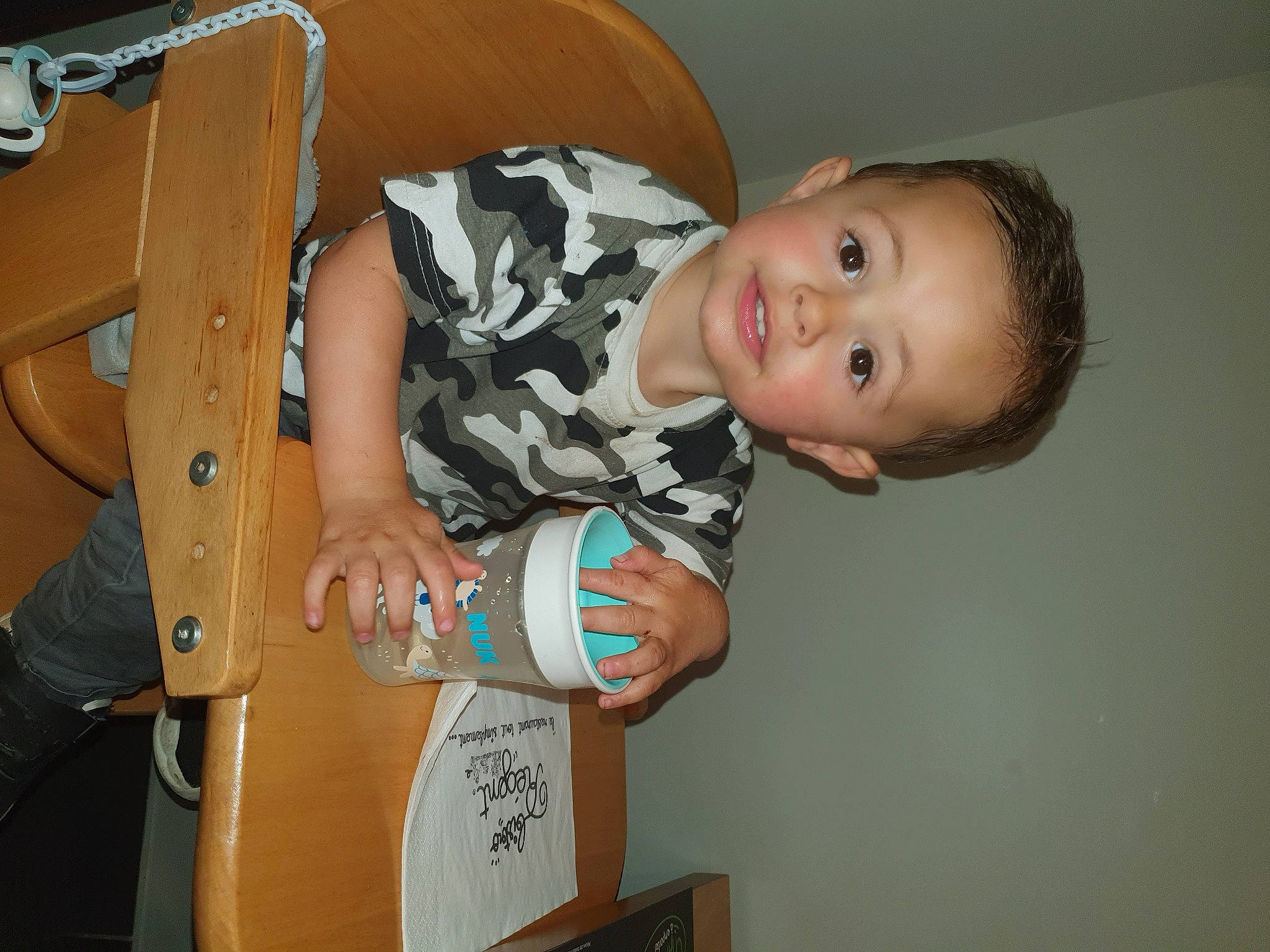 Lewis participe au concours pour gagner de l'argent avec cette photo : baby, baby_toddler_clothing, cheek, child, comfort, elbow, finger, hand, happy, human_body, joint, person, shoulder, sitting, skin, sleeve, smile, thigh, thumb, toddler