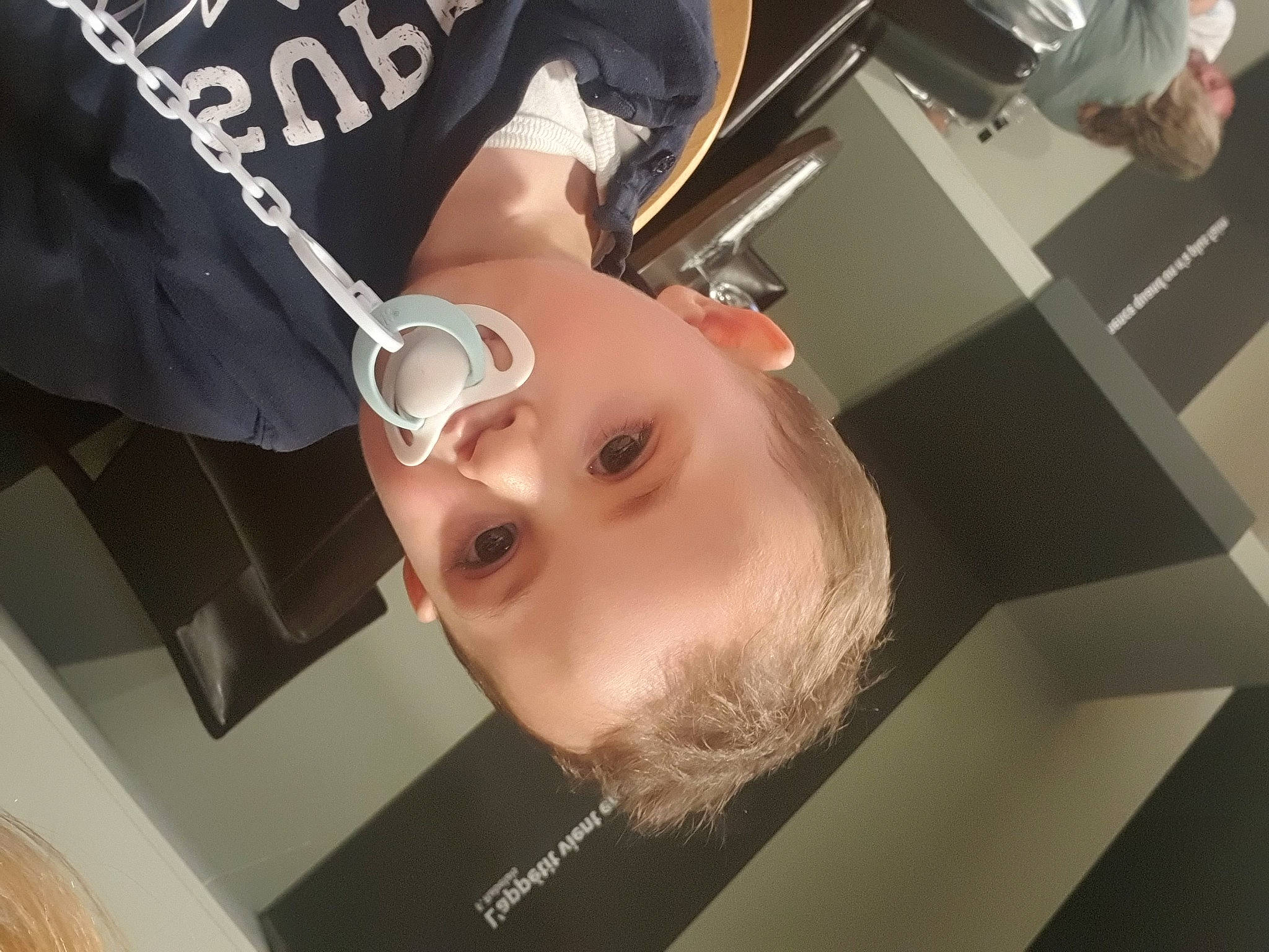 Lewis participe au concours pour gagner de l'argent avec cette photo : baby, cheek, child, chin, cool, ear, eyebrow, eyelash, eyewear, fashion_accessory, forehead, fun, happy, jaw, mouth, neck, nose, person, room, toddler