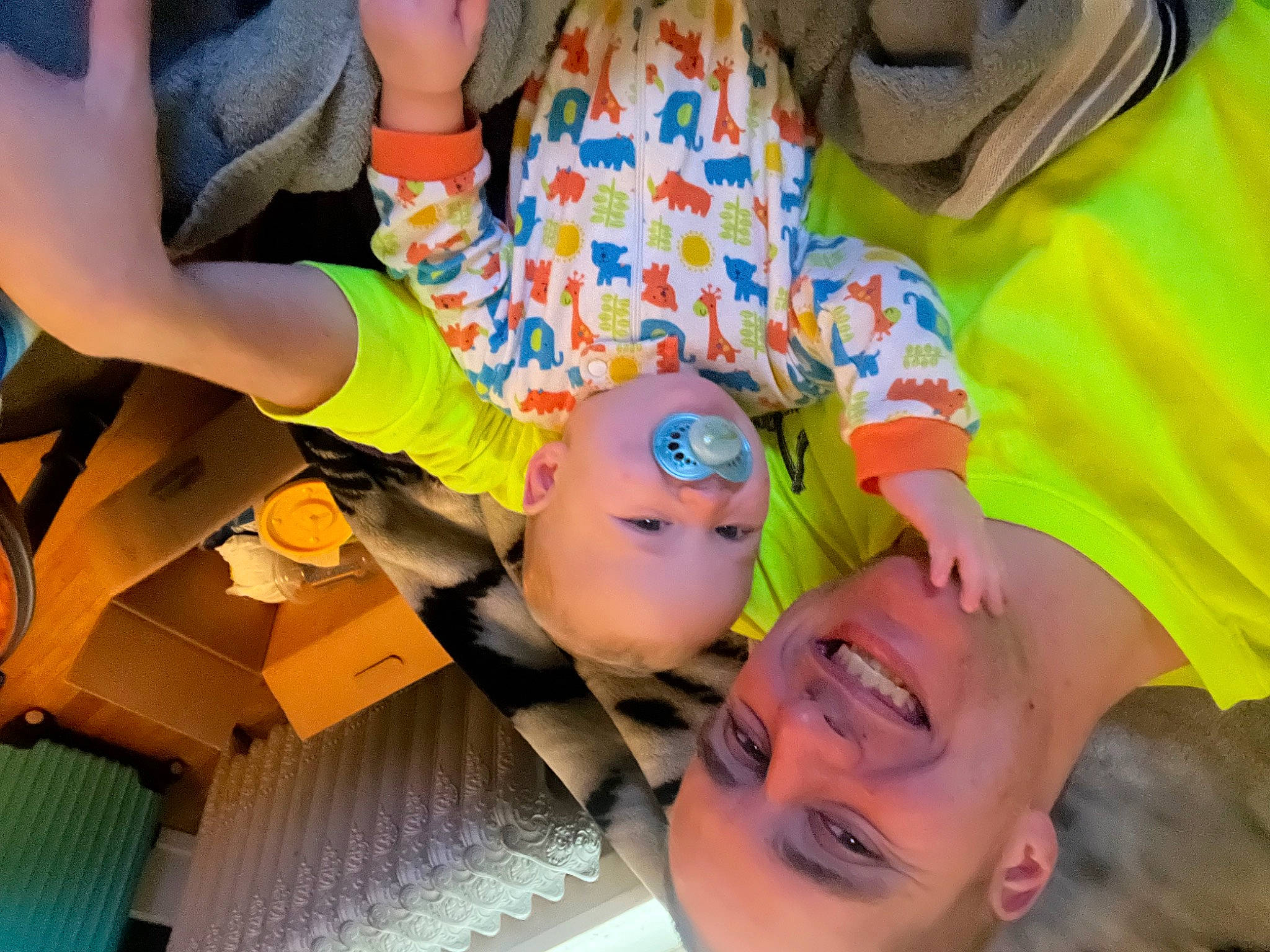 Kaleb is registered to the contest to win money with this photo: elbow, event, eyewear, finger, friendship, fun, gesture, happy, hat, human_leg, joy, leisure, mouth, nail, orange, pattern, person, shorts, smile, t_shirt