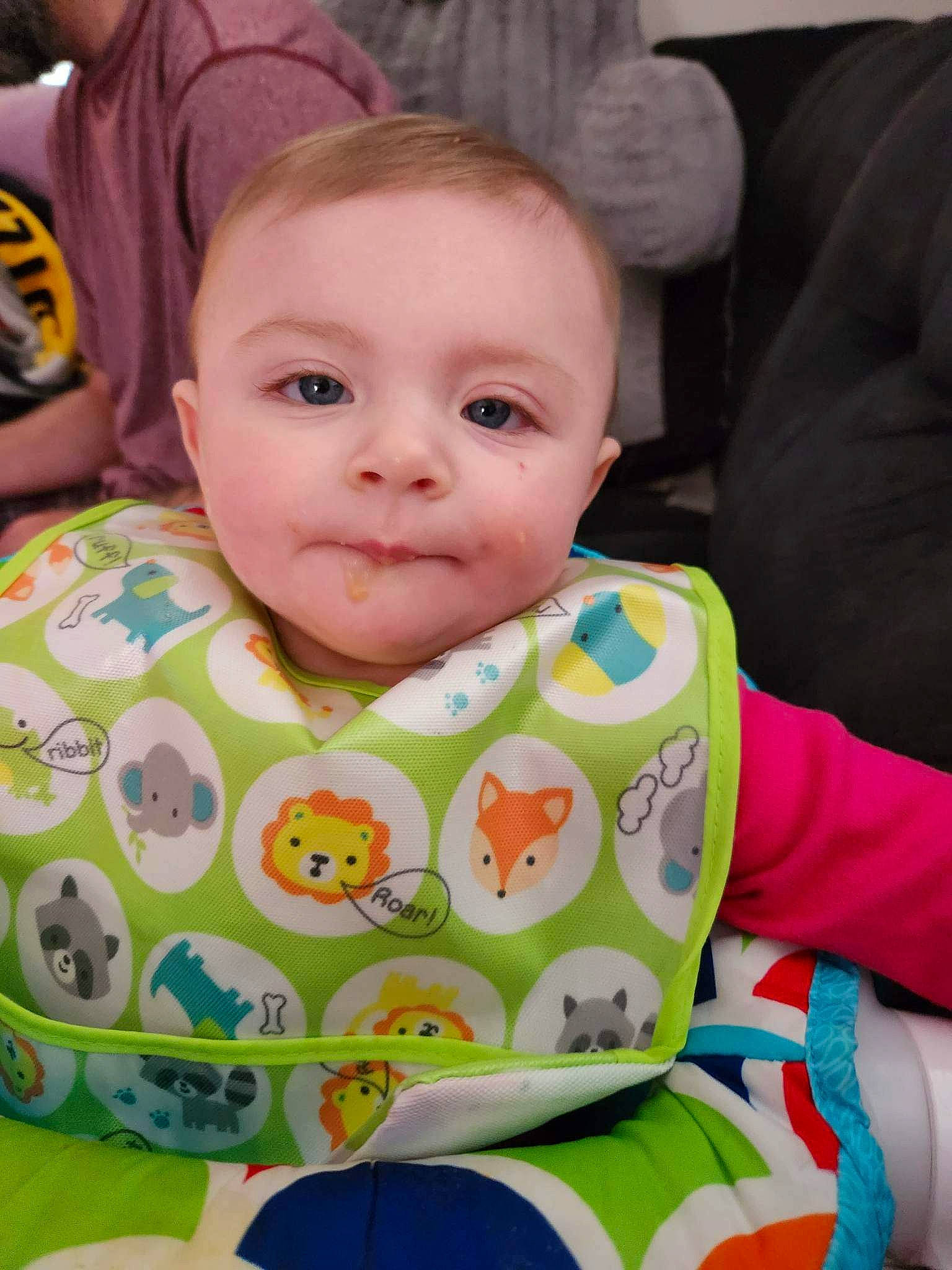 Nova is registered to the contest to win money with this photo: baby, baby_toddler_clothing, bib, cheek, child, comfort, eye, forehead, fun, happy, head, iris, lip, mouth, nose, person, skin, sleeve, smile, textile