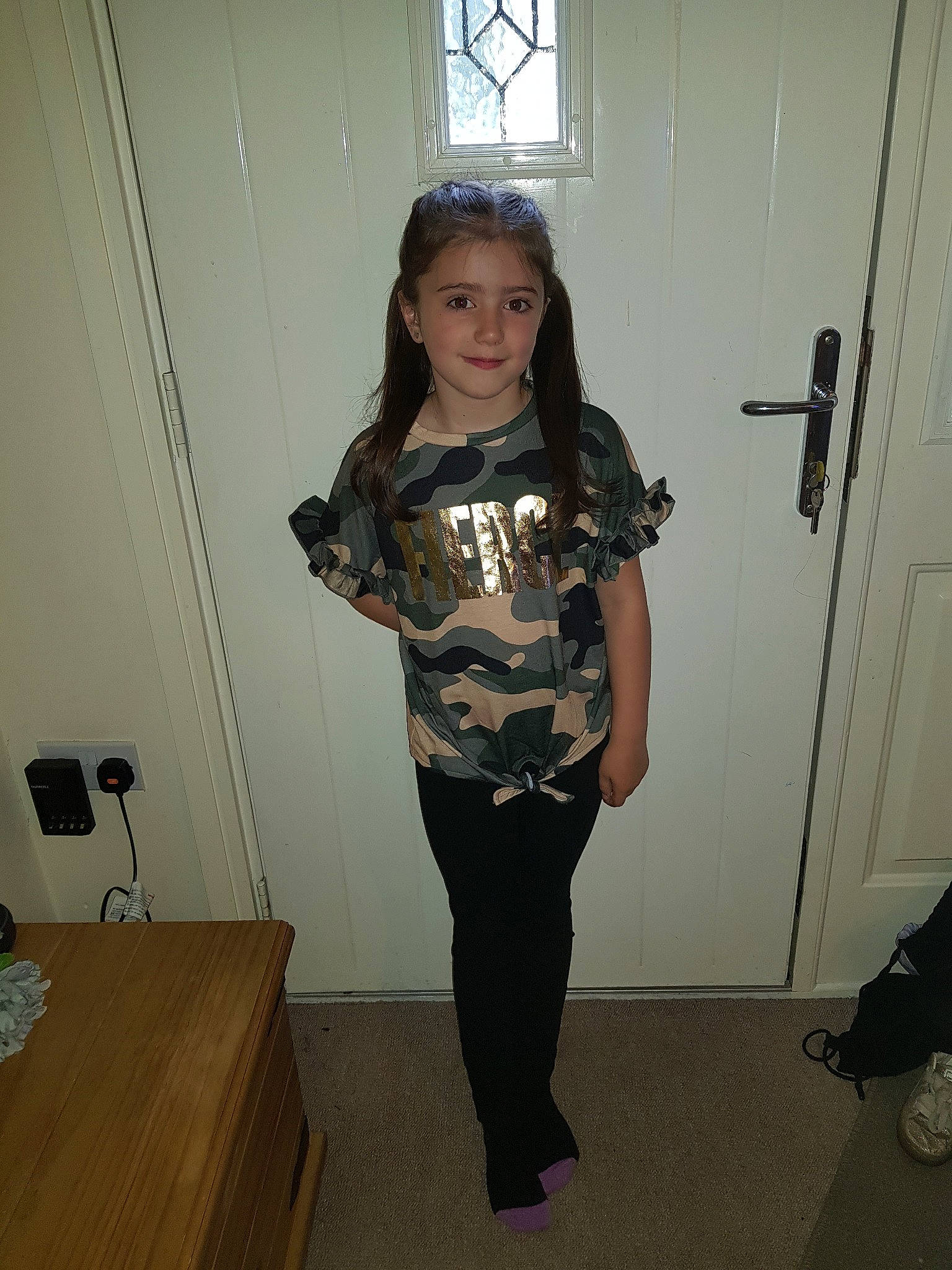 Aimee is registered to the contest to win money with this photo: abdomen, joint, joy, person, room, shoulder, standing, t_shirt, trunk, waist