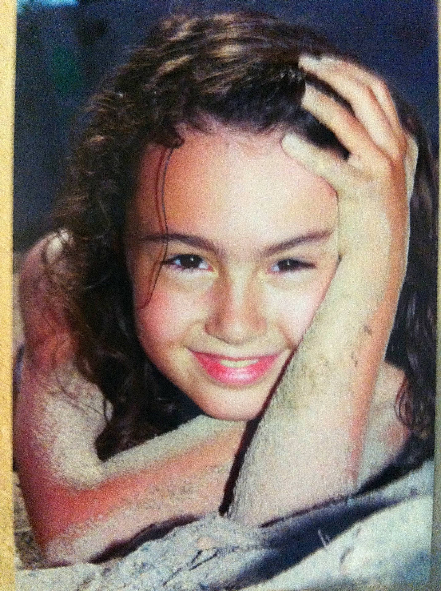 Morgane a rejoint le concours — aidez-le/la à gagner de superbes lots ! beauty, black_hair, brown_hair, cheek, eye, eyebrow, face, forehead, hair, hairstyle, head, joy, lip, long_hair, model, nose, organ, skin