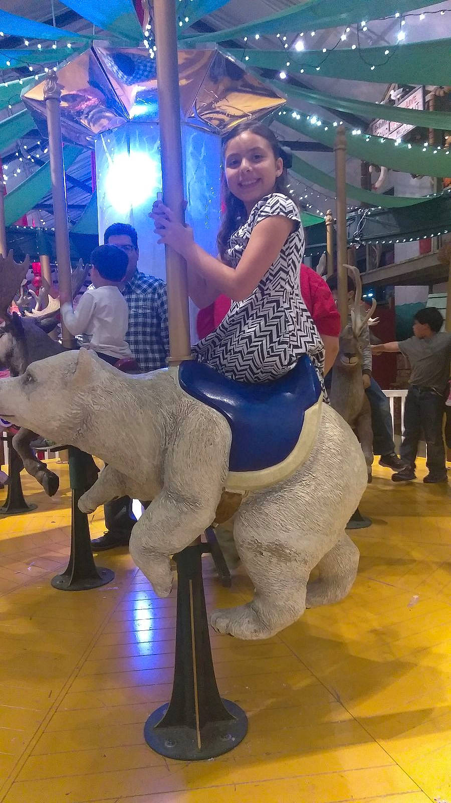 Leandra is registered to the contest to win money with this photo: