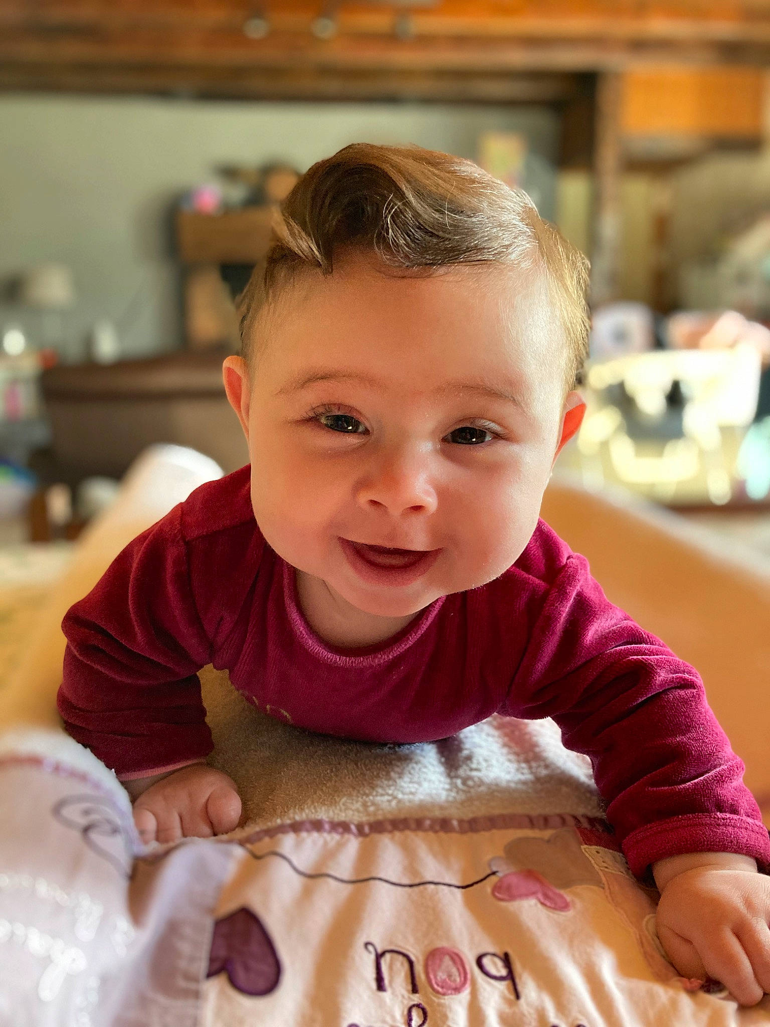 Sanaa a rejoint le concours — aidez-le/la à gagner de superbes lots ! baby, baby_toddler_clothing, cheek, child, chin, clothing, dress, eye, facial_expression, happy, head, iris, nose, person, skin, sleeve, smile, standing, t_shirt, toddler