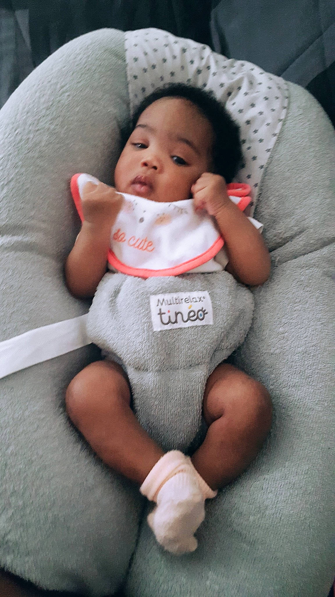 Iva participe au concours pour gagner de l'argent avec cette photo : baby, baby_in_car_seat, baby_products, baby_sleeping, cheek, child, comfort, person, product, skin, toddler