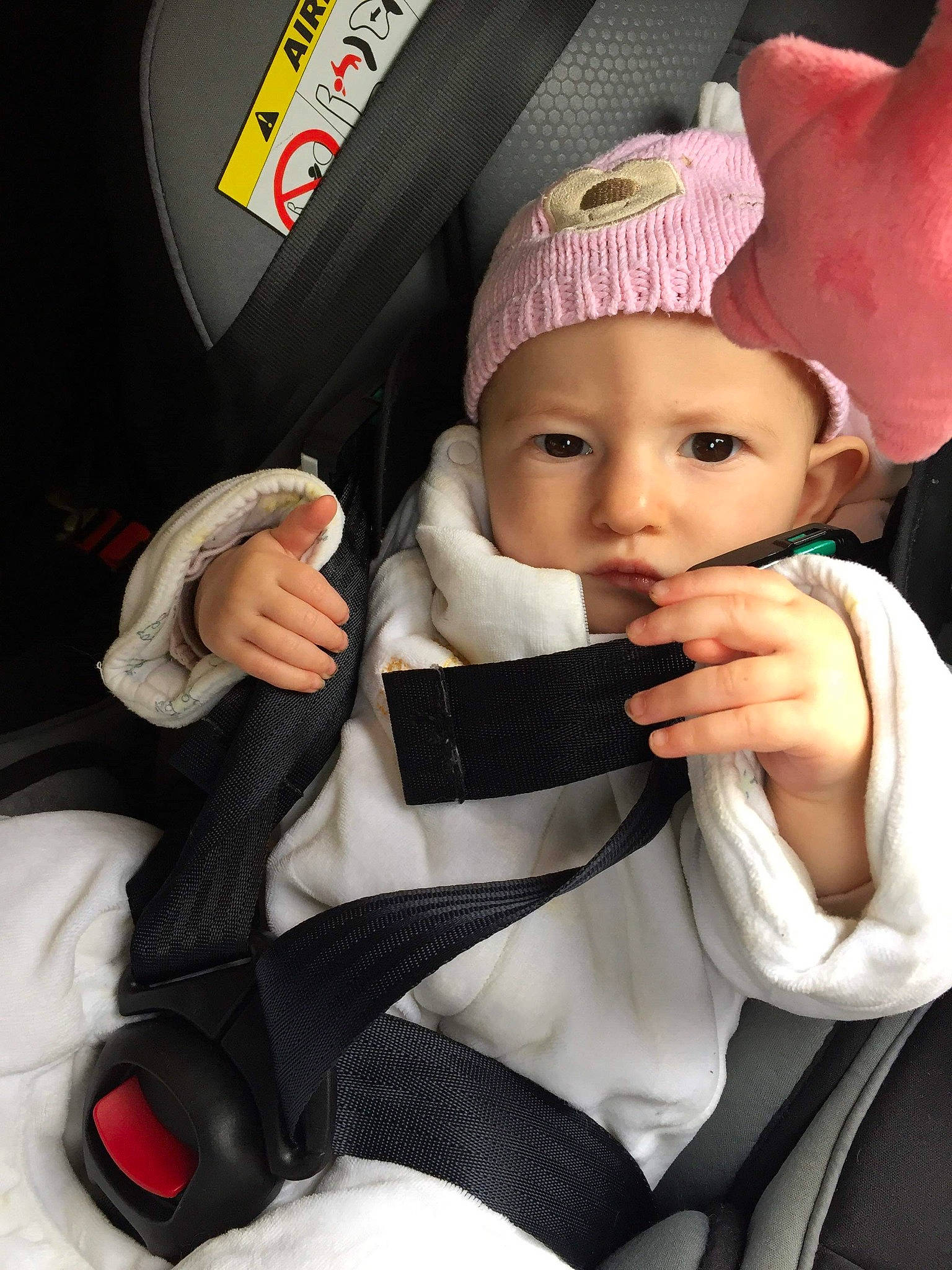 Aurelya a rejoint le concours — aidez-le/la à gagner de superbes lots ! baby, baby_carriage, baby_products, car_seat, child, finger, person, product, thumb, toddler