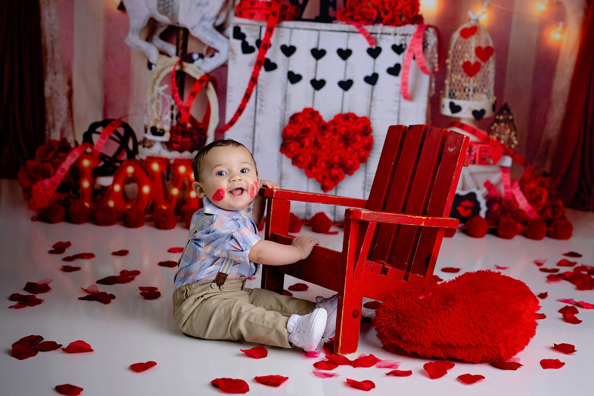 Avery is registered to the contest to win money with this photo: baby, baby_toddler_clothing, carmine, curtain, decoration, event, flooring, happy, holiday, linens, orange, ornament, pattern, person, red, room, smile, textile, toddler, toy