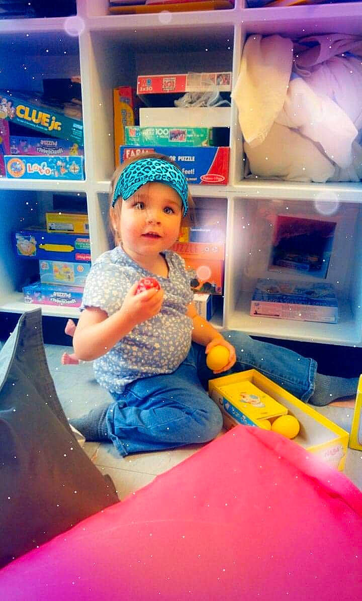 Abby-gaelle participe au concours pour gagner de l'argent avec cette photo : baby, cap, child, electric_blue, flooring, fun, happy, hat, headwear, helmet, home_appliance, leisure, magenta, person, play, product, recreation, room, sitting, t_shirt