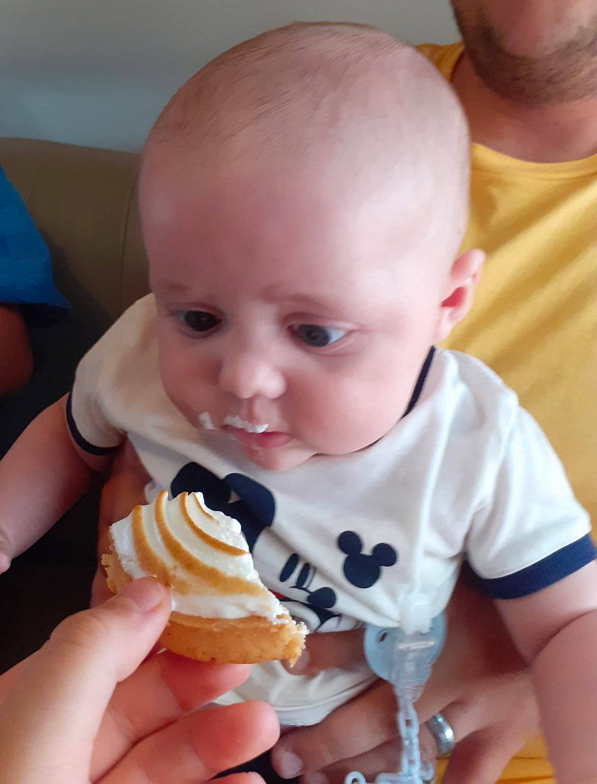 Luke a rejoint le concours — aidez-le/la à gagner de superbes lots ! baby, baby_toddler_clothing, biting, cheek, child, chin, dessert, finger, food, food_craving, gelato, hairstyle, happy, ice_cream, ice_cream_cone, ingredient, nose, person, skin, sorbetes