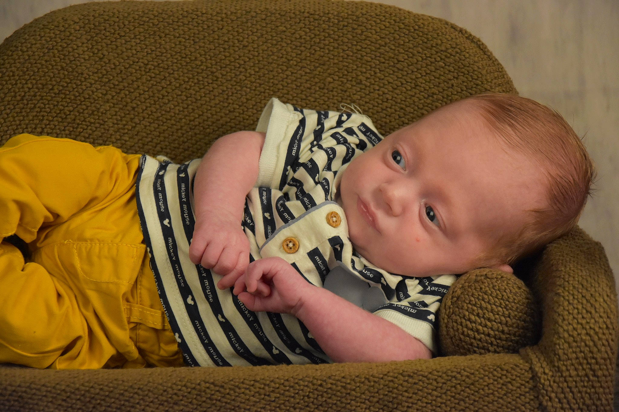 Nathëo a rejoint le concours — aidez-le/la à gagner de superbes lots ! baby, bedtime, child, person, toddler