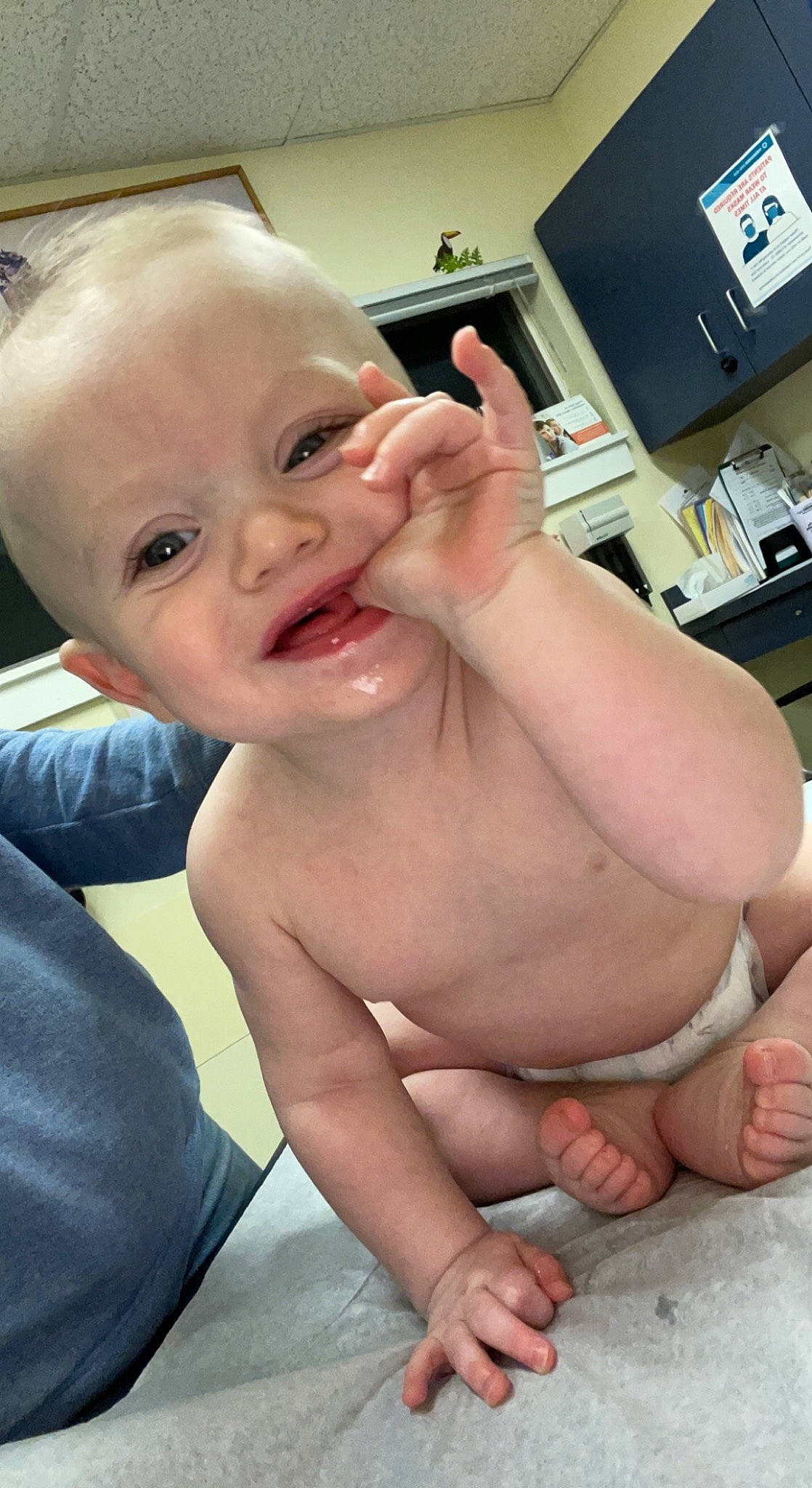 Ryder is registered to the contest to win money with this photo: baby, cheek, finger, gesture, hand, happy, human_body, jaw, joint, leg, lip, mouth, muscle, nail, neck, nose, person, skin, smile, thumb