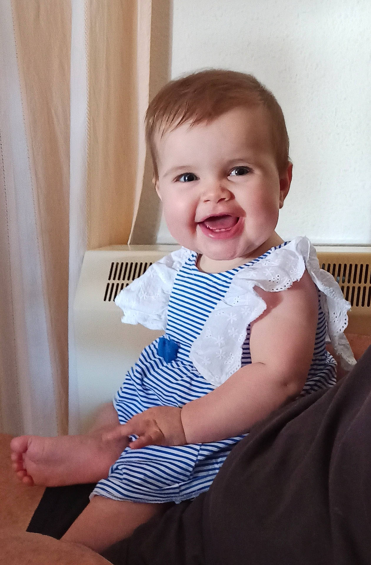 Laia a rejoint le concours — aidez-le/la à gagner de superbes lots ! baby, baby_products, baby_toddler_clothing, beauty, cheek, child, dress, face, iris, joy, person, product, sitting, skin, sleeve, smile, standing, toddler