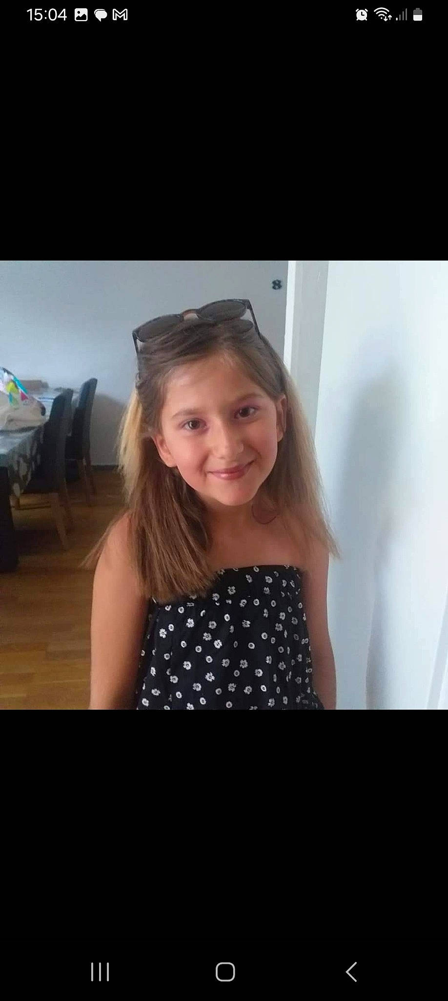 Shanel a rejoint le concours — aidez-le/la à gagner de superbes lots ! arm, beauty, blond, day_dress, dress, electric_blue, face, fashion, fashion_design, flash_photography, fun, hairstyle, happy, joy, long_hair, pattern, person, plaid, sleeve, smile