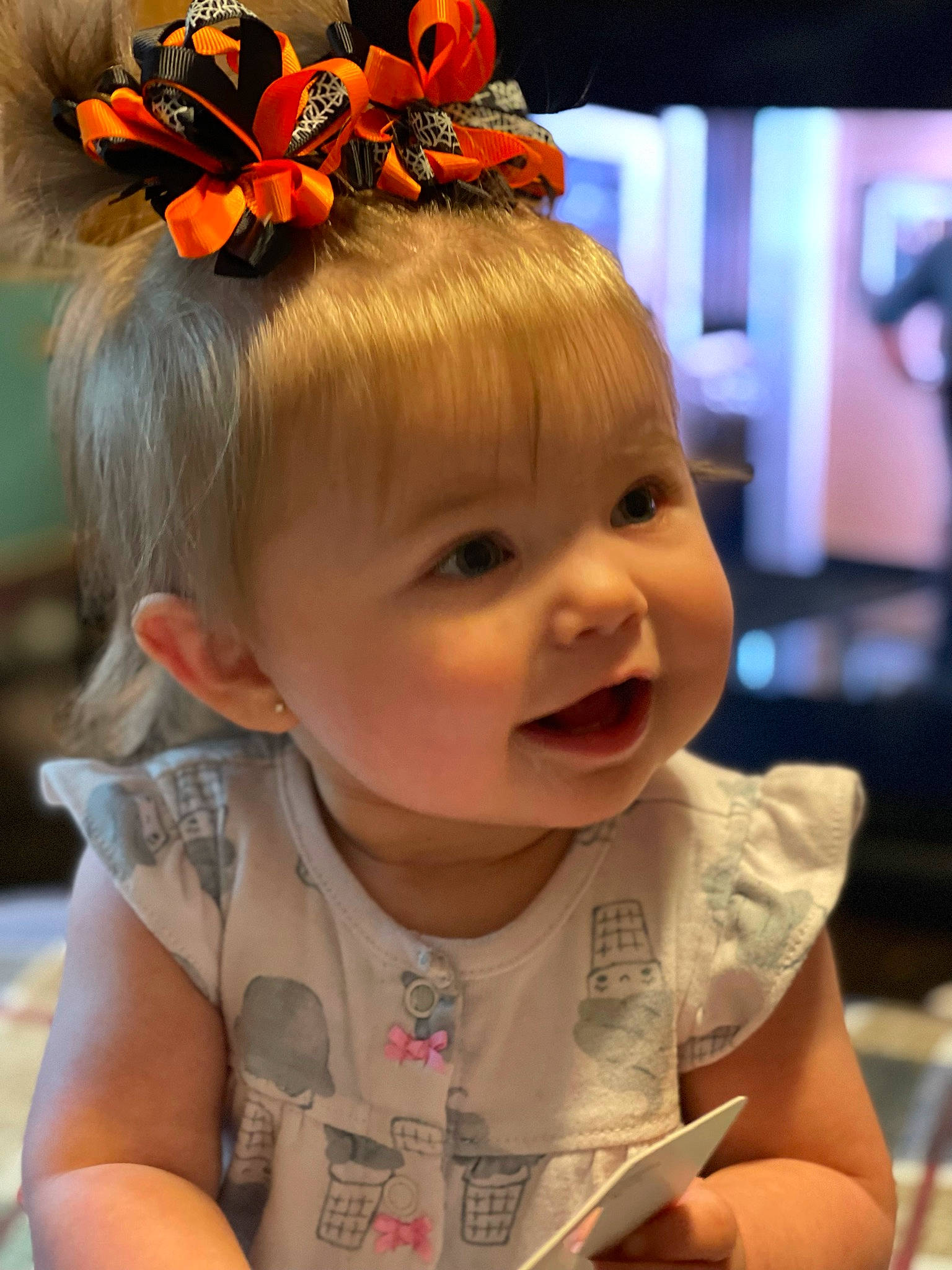 Journey is registered to the contest to win money with this photo: arm, chin, clothing, eye, face, facial_expression, flower, hairstyle, happy, head, human, iris, lip, mouth, nose, organ, person, plant, product, skin