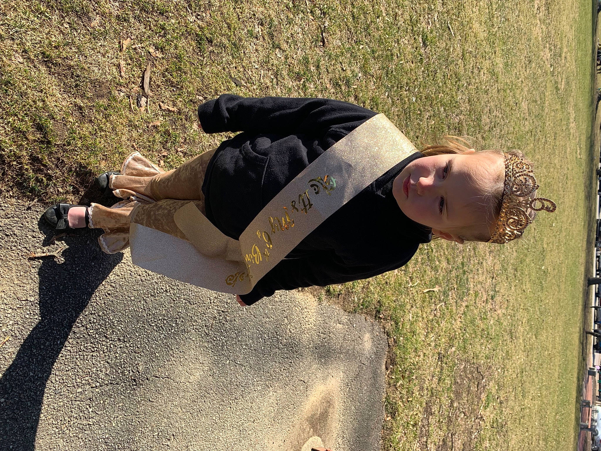 Adeline is registered to the contest to win money with this photo: flash_photography, fun, grass, happy, leisure, people_in_nature, person, recreation, shadow, soil, street_fashion, tree, walking_shoe, wood