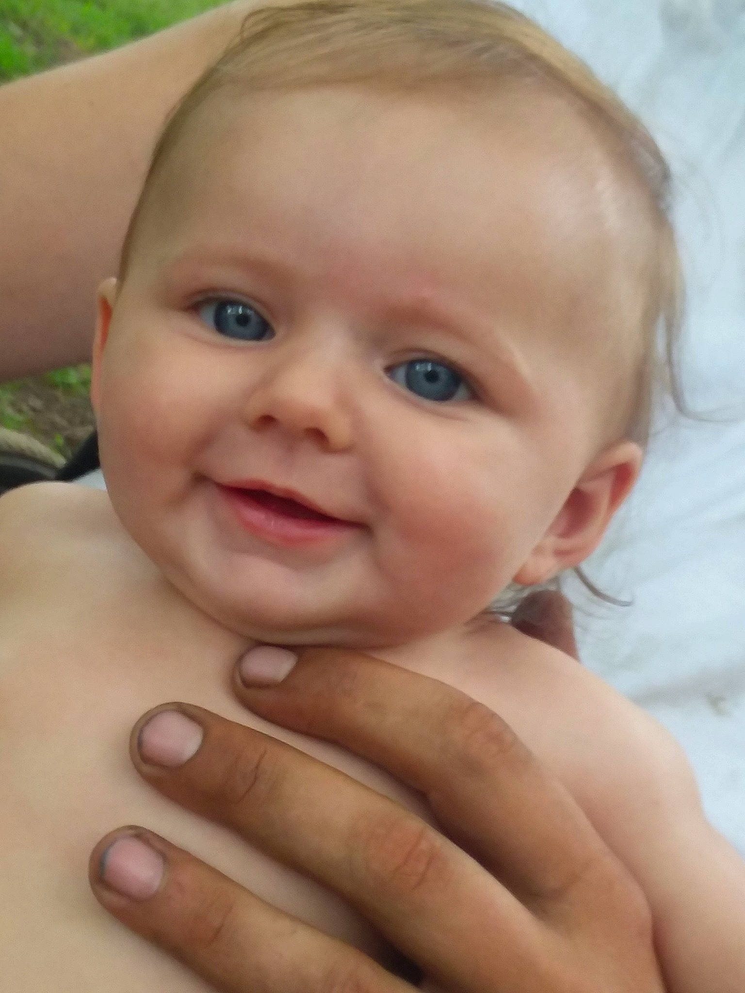 Amethyst is registered to the contest to win money with this photo: baby, blond, cheek, child, chin, close_up, eye, eyebrow, face, facial_expression, finger, forehead, head, joy, lip, mouth, nose, organ, person, skin