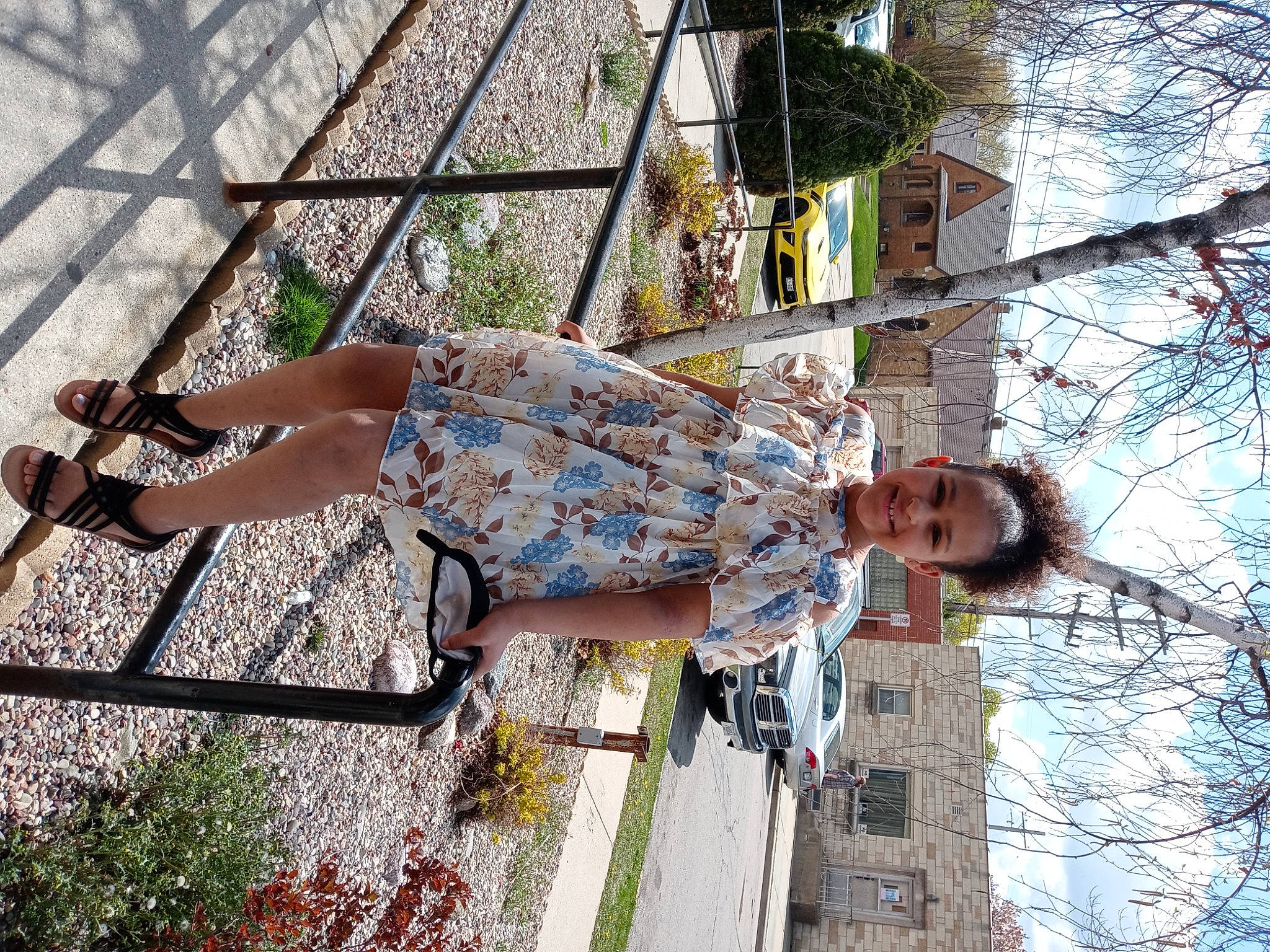 Nalani is registered to the contest to win money with this photo: barefoot, beauty, city, eyewear, fun, grass, human_leg, joy, leisure, people_in_nature, person, plant, recreation, reflection, sandal, sky, street_fashion, thigh, tree, vacation