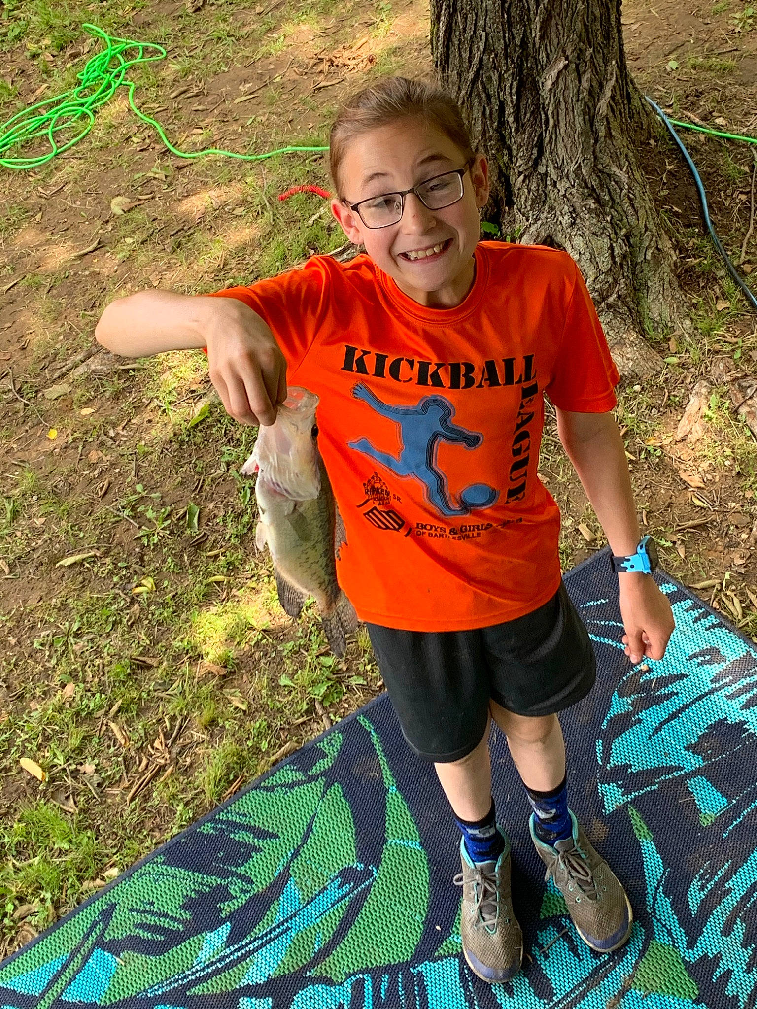 Kenzi is registered to the contest to win money with this photo: adaptation, child, fun, grass, happy, joy, leisure, person, plant, play, recreation, smile, tree, vacation