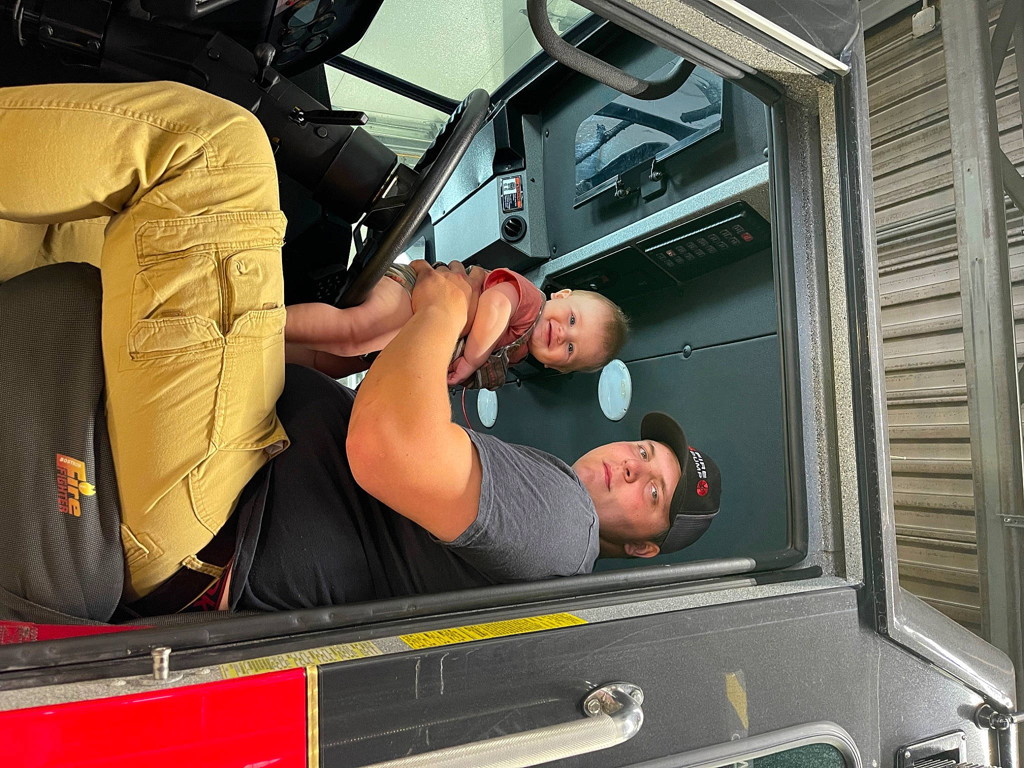 Kain joined the competition — help win amazing prizes! auto_part, automotive_design, automotive_exterior, automotive_tire, automotive_wheel_system, automotive_window_part, bumper, engineering, gesture, hat, headwear, hood, joy, mode_of_transport, motor_vehicle, person, sunglasses, tire, truck, truck_driver