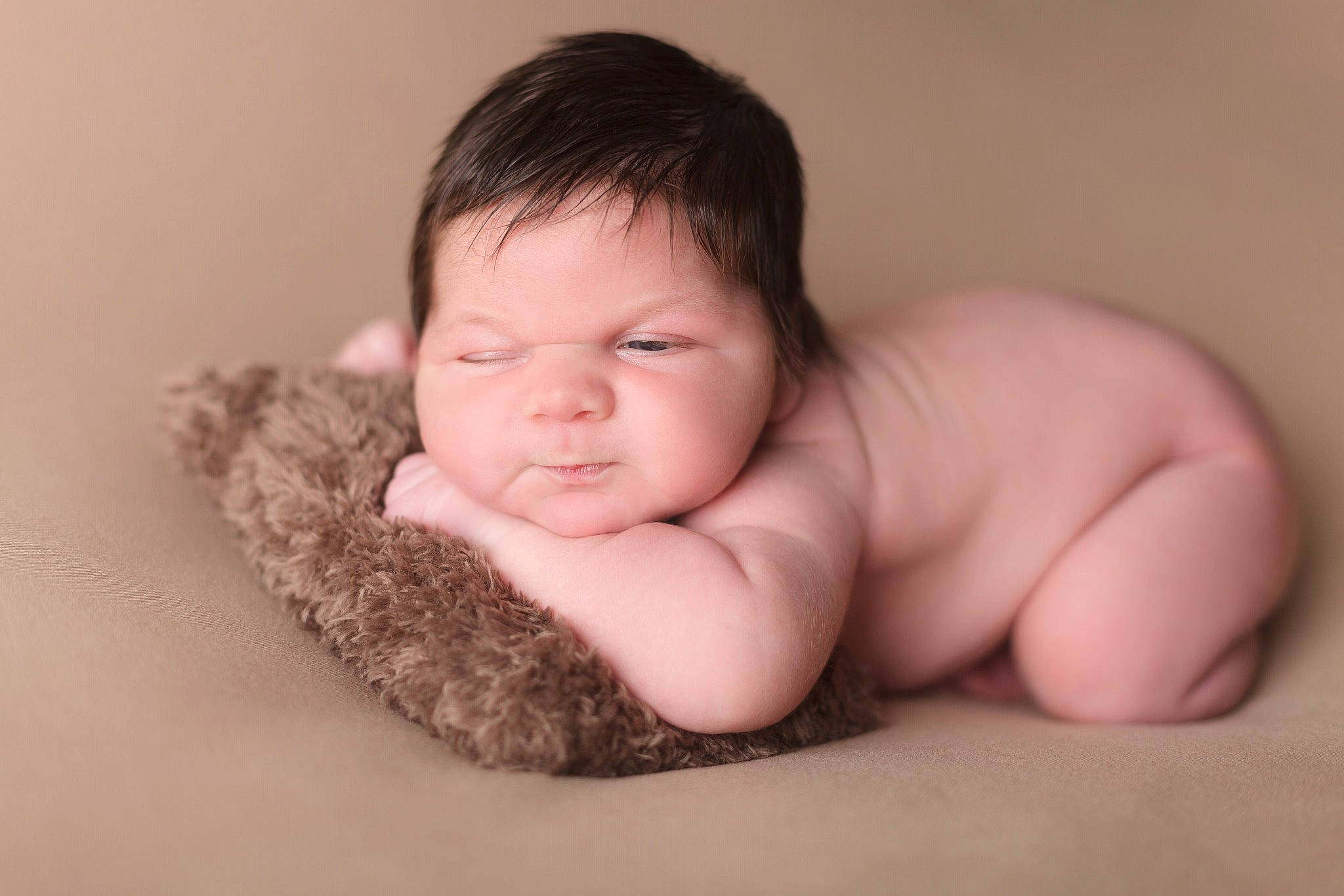Tiziano a rejoint le concours — aidez-le/la à gagner de superbes lots ! baby, baby_sleeping, baby_toddler_clothing, bedtime, cheek, child, comfort, eye, flash_photography, flesh, fur, gesture, happy, iris, linens, nose, person, portrait_photography, skin, sleeve