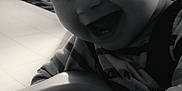 Sacha a rejoint le concours — aidez-le/la à gagner de superbes lots ! baby, black, black_and_white, cheek, child, eye, eyebrow, face, facial_expression, forehead, head, lip, monochrome, nose, organ, skin, smile, snapshot, toddler, white