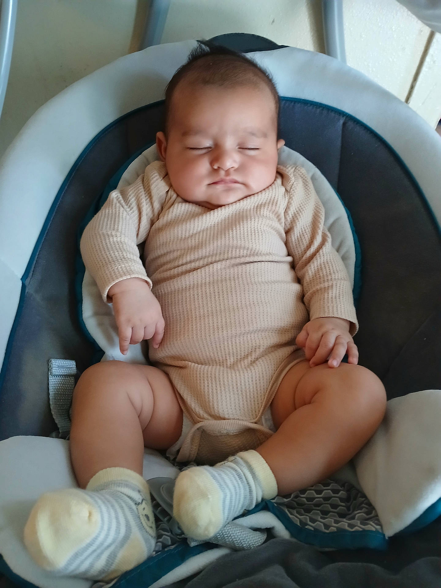 Antonio is registered to the contest to win money with this photo: baby, bed, bodypart, clothing, crib, cushion, face, finger, furniture, hand, head, homedecor, hosiery, infantbed, newborn, person, photography, portrait, sleeping, sock