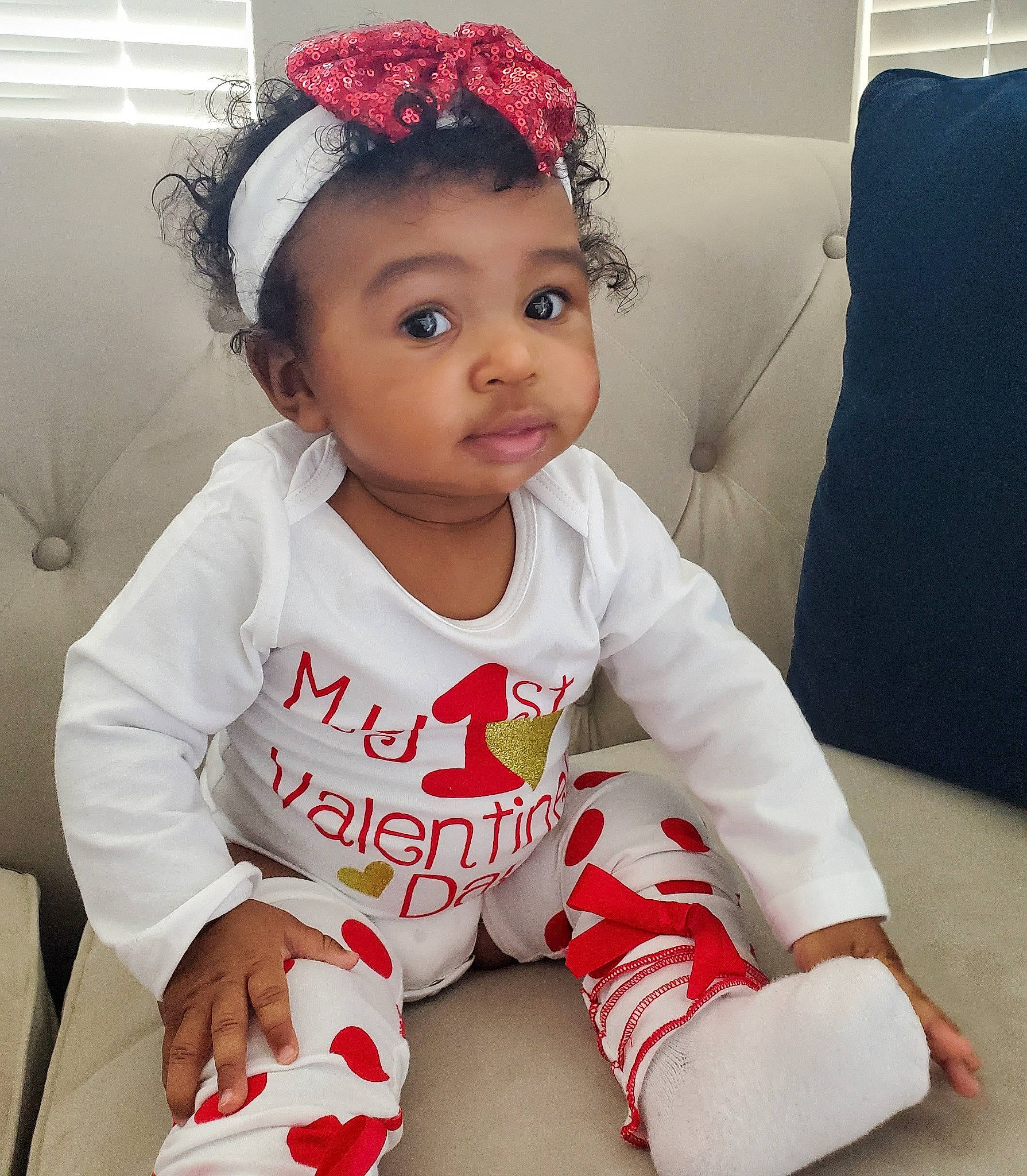 Monroe is registered to the contest to win money with this photo: arm, baby, baby_products, baby_toddler_clothing, beauty, cheek, child, cool, face, hair_accessory, head, headband, headgear, lip, person, pink, product, skin, sleeve, toddler