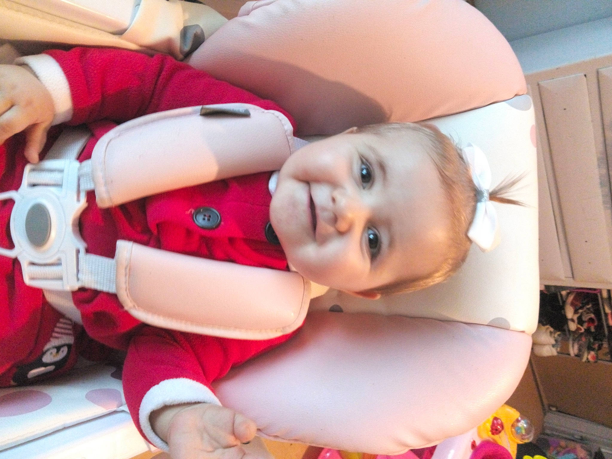 Eléna a rejoint le concours — aidez-le/la à gagner de superbes lots ! abdomen, baby, baby_products, baby_toddler_clothing, carmine, child, joy, person, product, toddler, tooth