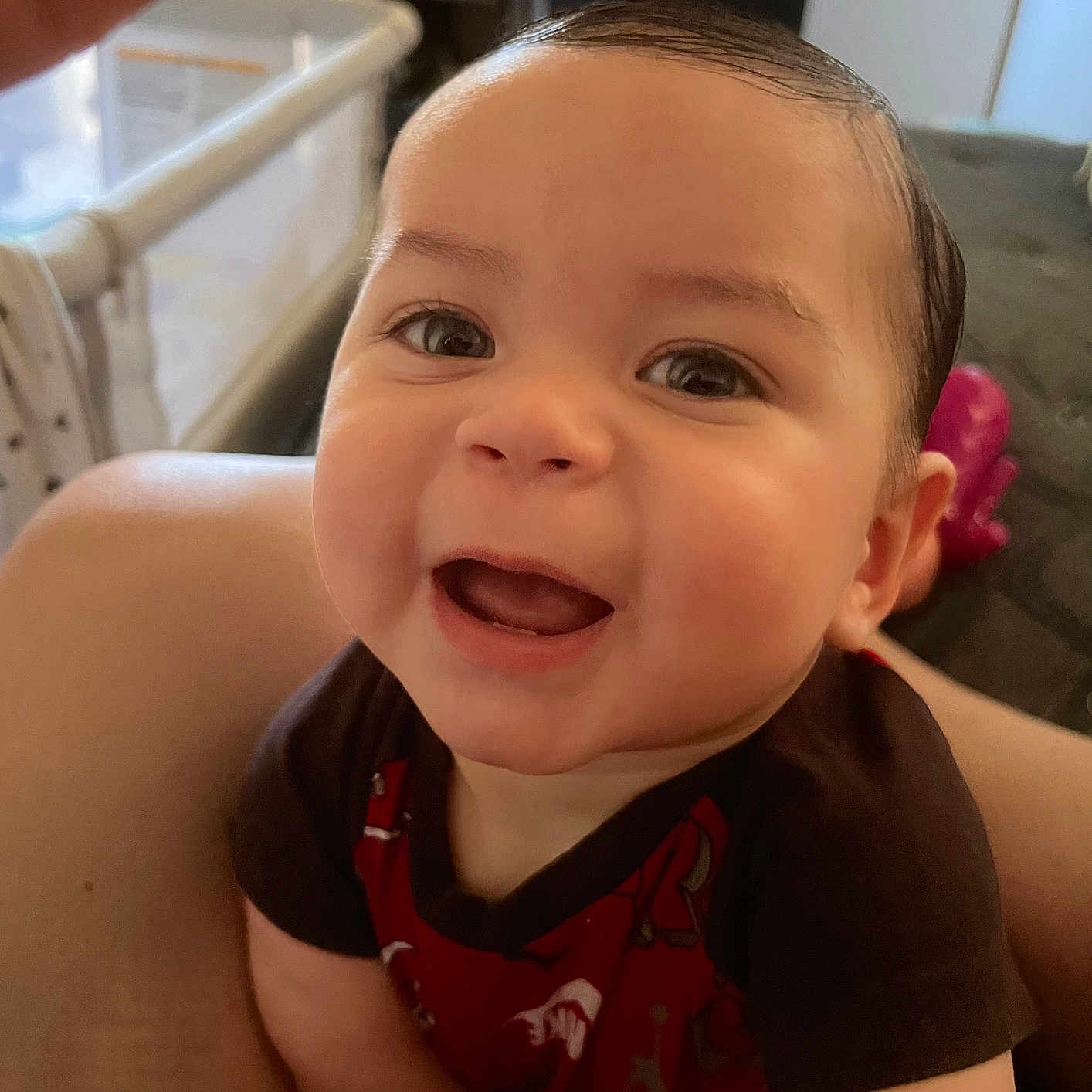 Carlos is registered to the contest to win money with this photo: accessories, baby, babylaughing, bodypart, clothing, earring, face, happy, head, jewelry, laughing, mouth, necklace, person, photography, portrait, selfie, smile, t_shirt, teeth
