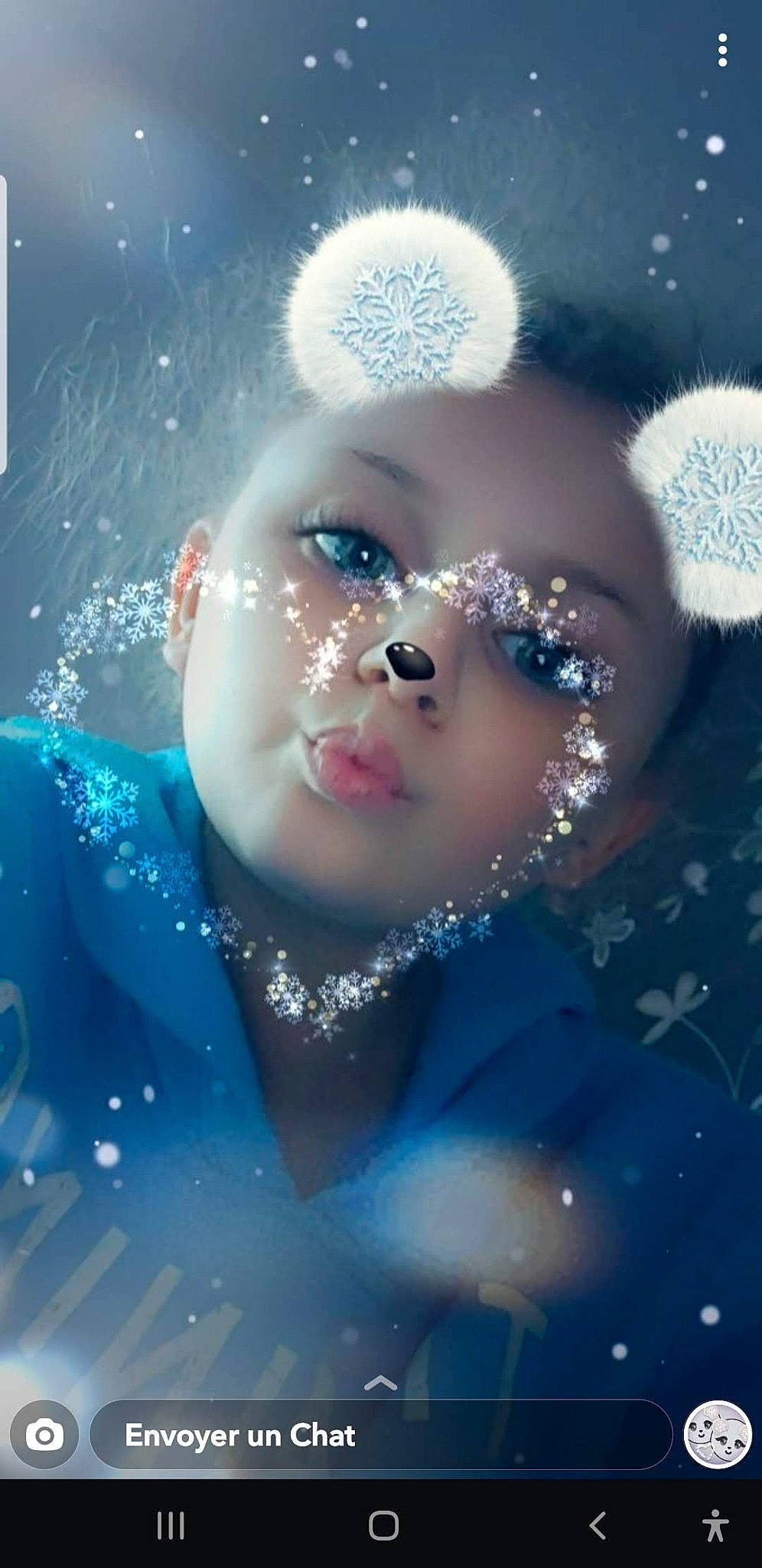 Alexia participe au concours pour gagner de l'argent avec cette photo : art, cg_artwork, darkness, electric_blue, eyebrow, eyelash, fashion_accessory, flash_photography, freezing, fun, happy, iris, lens_flare, lip, person, reflection, sky, snow, space, visual_arts