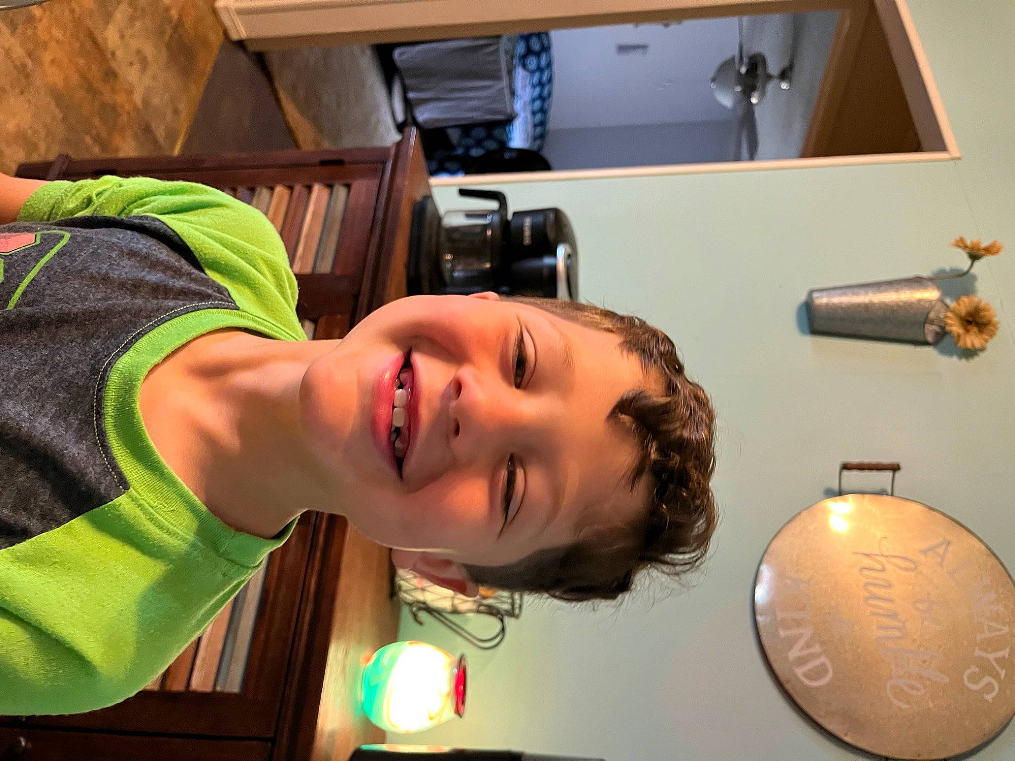 King joined the competition — help win amazing prizes! audio_equipment, chest, circle, eyelash, eyewear, flash_photography, fun, happy, jaw, joy, metal, person, room, smile, t_shirt, wood