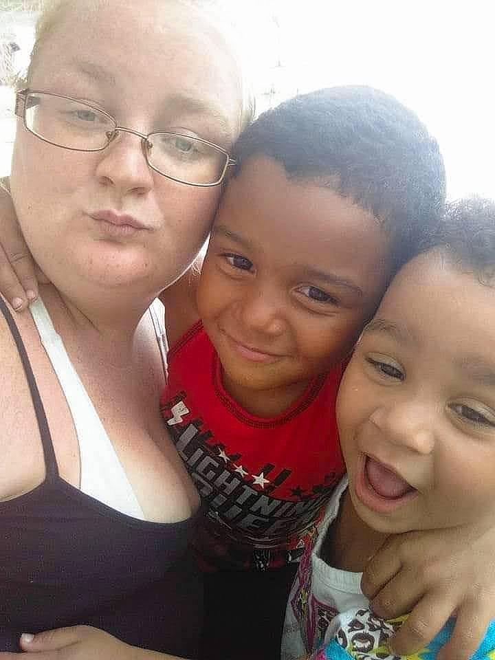 Malikeigh is registered to the contest to win money with this photo: cheek, cool, eye, eyewear, face, facial_expression, forehead, gesture, glasses, happy, head, iris, joy, lip, mouth, nose, organ, person, skin, smile